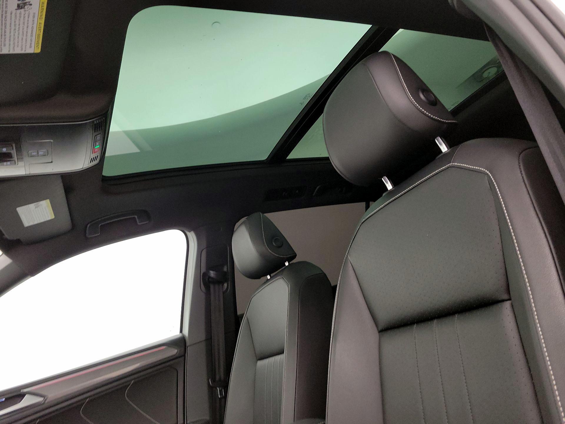 Thumbnail: 2023 Volkswagen Tiguan - 19