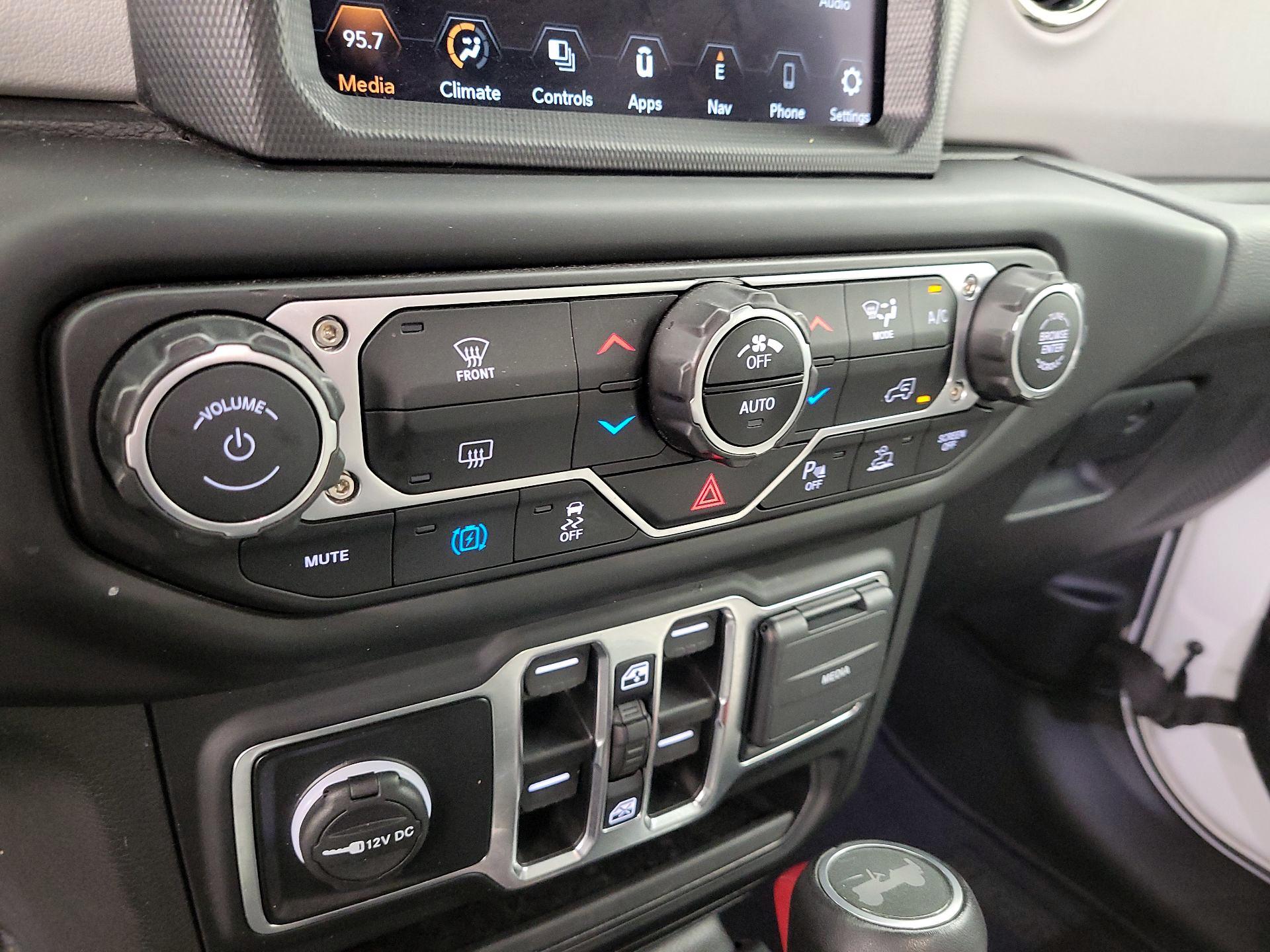 Thumbnail: 2023 Jeep Wrangler - 16