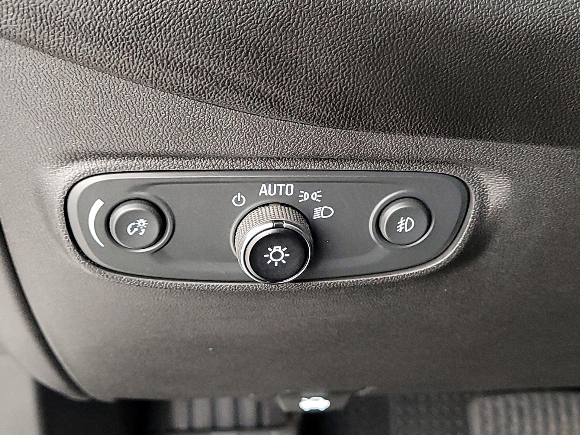 Thumbnail: 2021 Chevrolet Equinox - 13