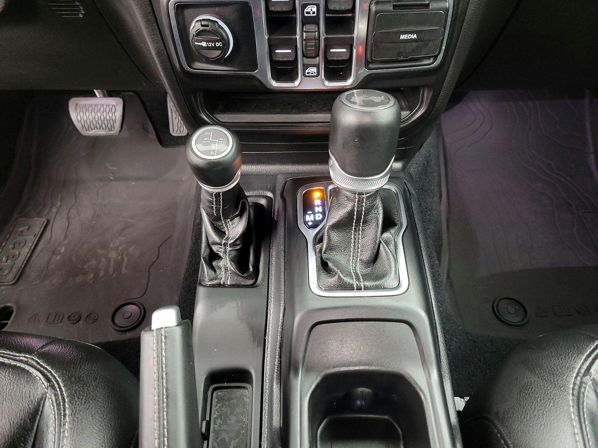 Thumbnail: 2023 Jeep Wrangler - 18