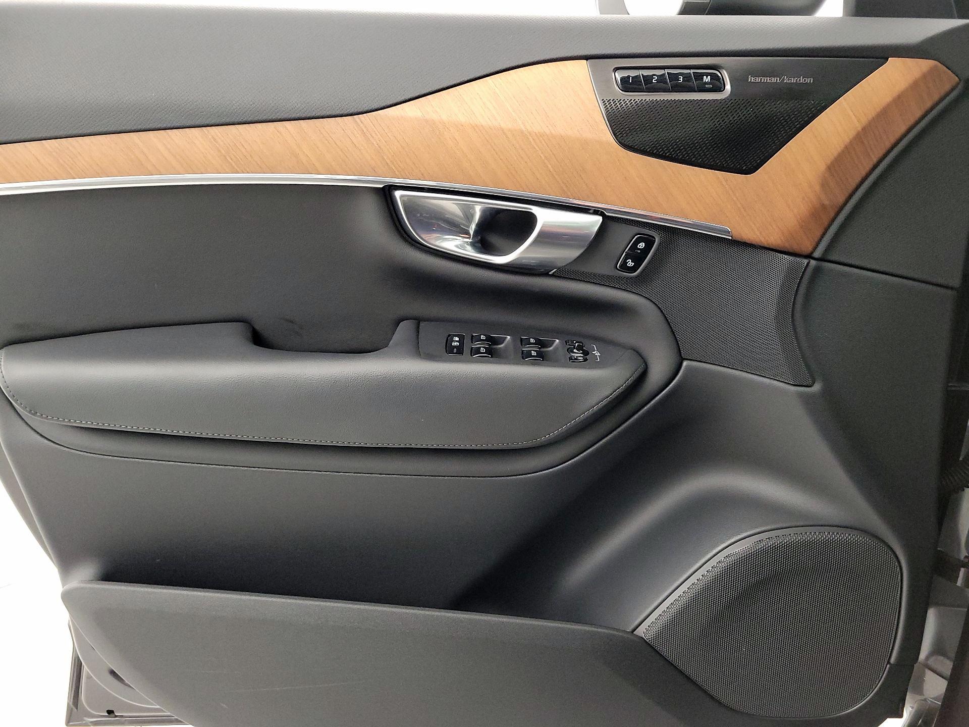 Thumbnail: 2023 Volvo XC90 - 12