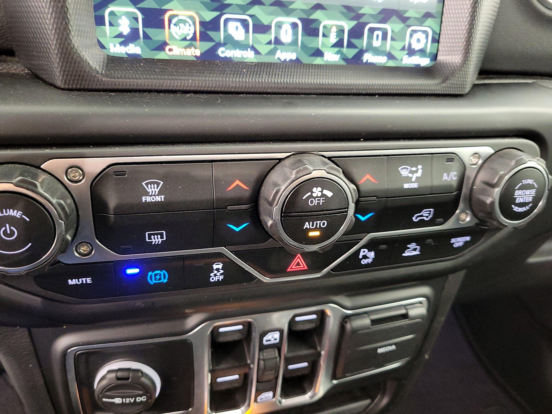 Thumbnail: 2023 Jeep Wrangler - 17