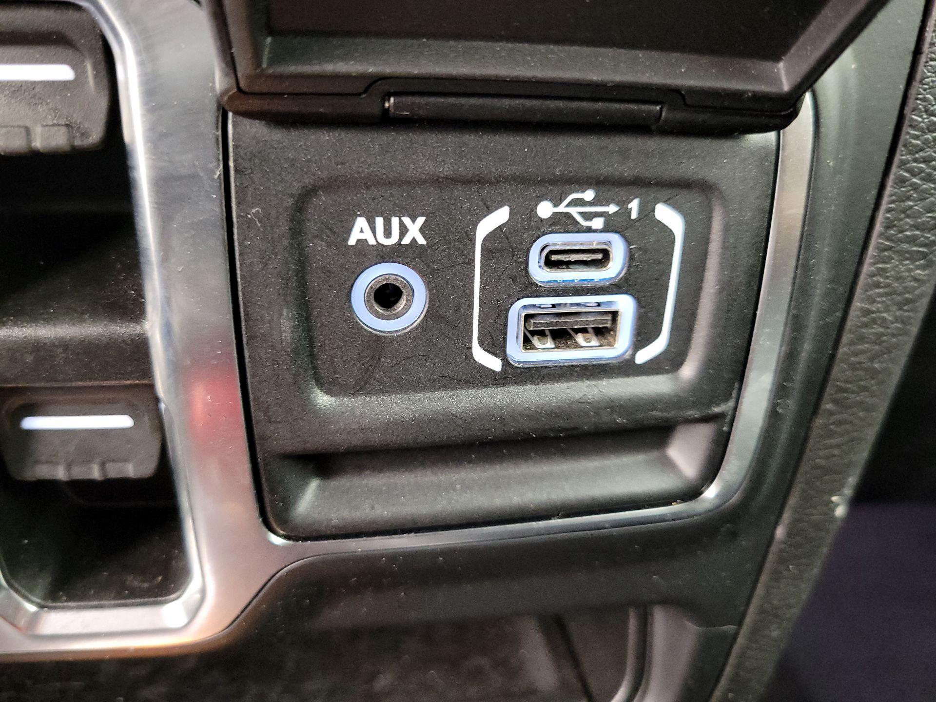 Thumbnail: 2023 Jeep Wrangler - 19