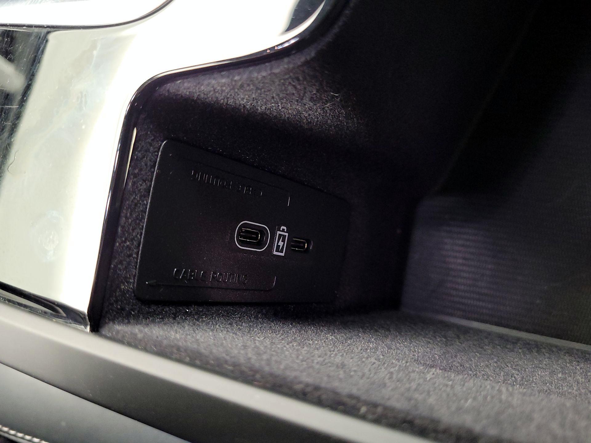 Thumbnail: 2023 Volvo XC90 - 19