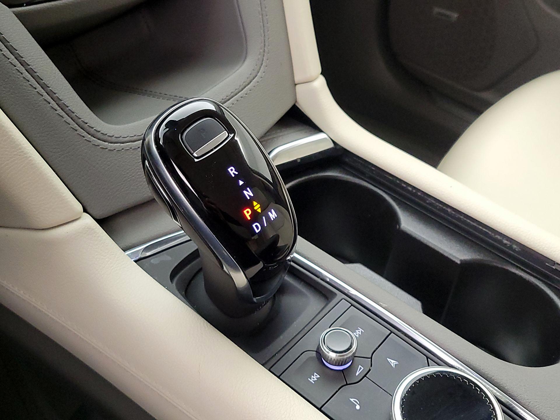 Thumbnail: 2022 Cadillac XT5 - 17