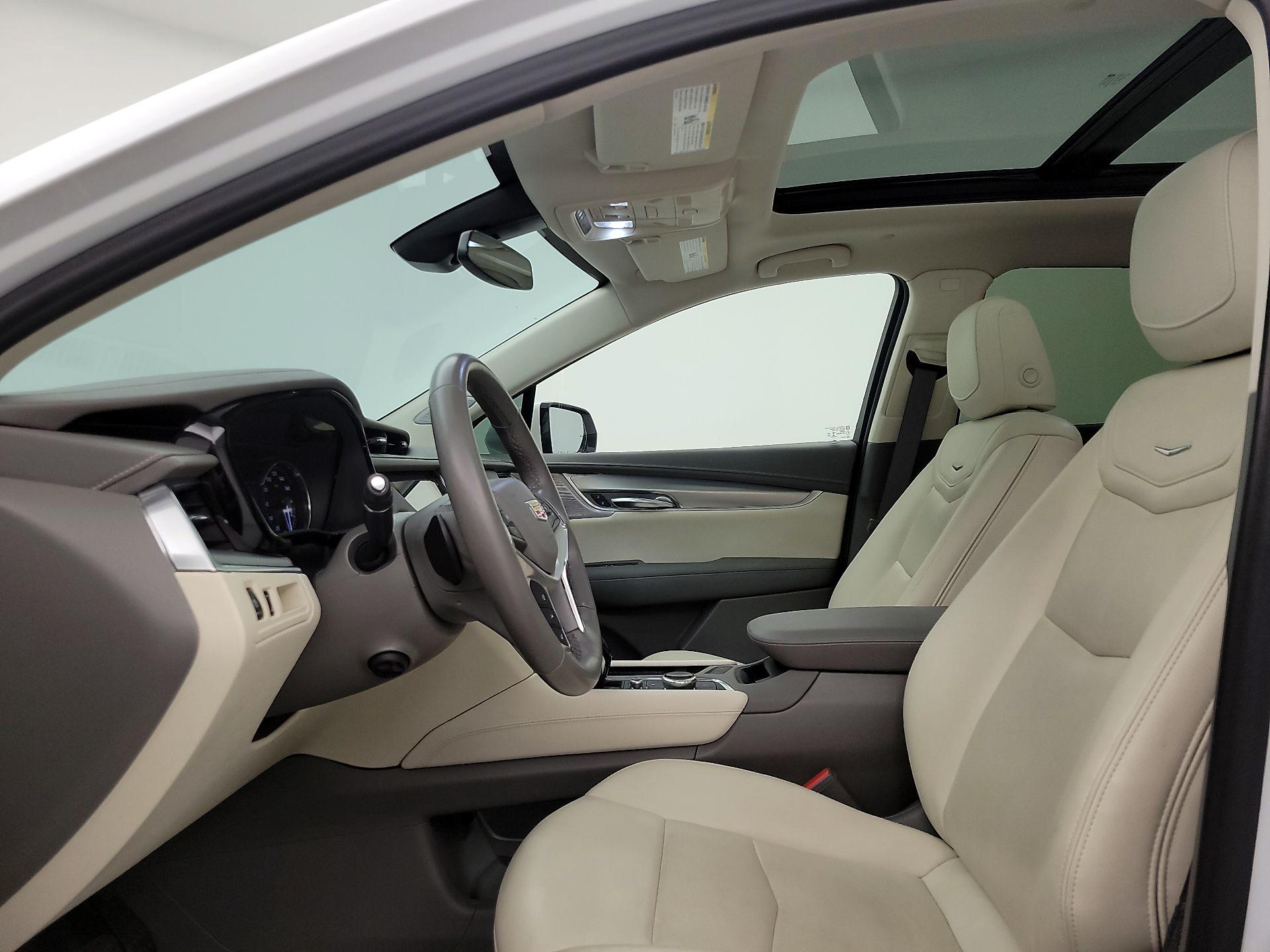 Thumbnail: 2022 Cadillac XT5 - 19