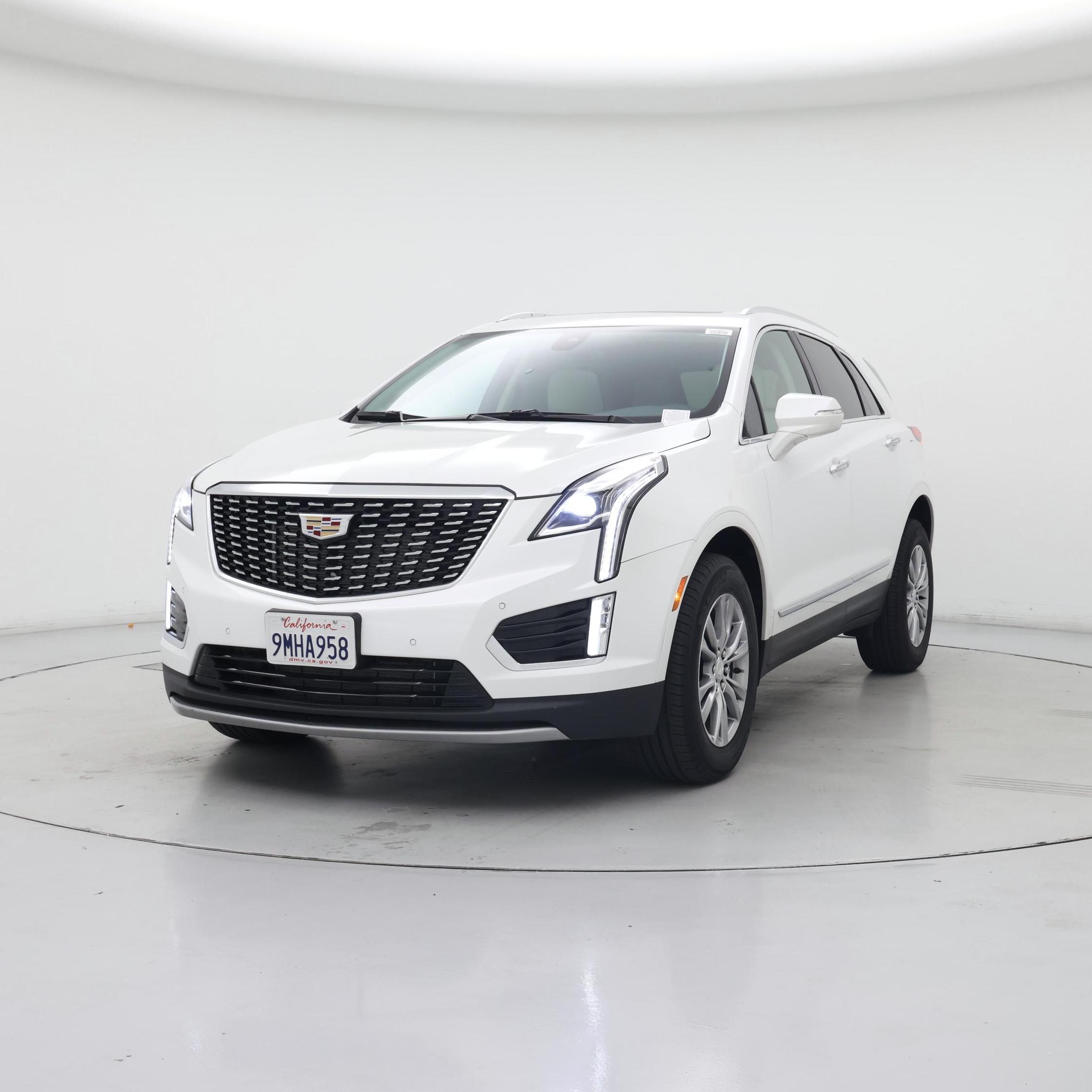 Thumbnail: 2022 Cadillac XT5 - 4