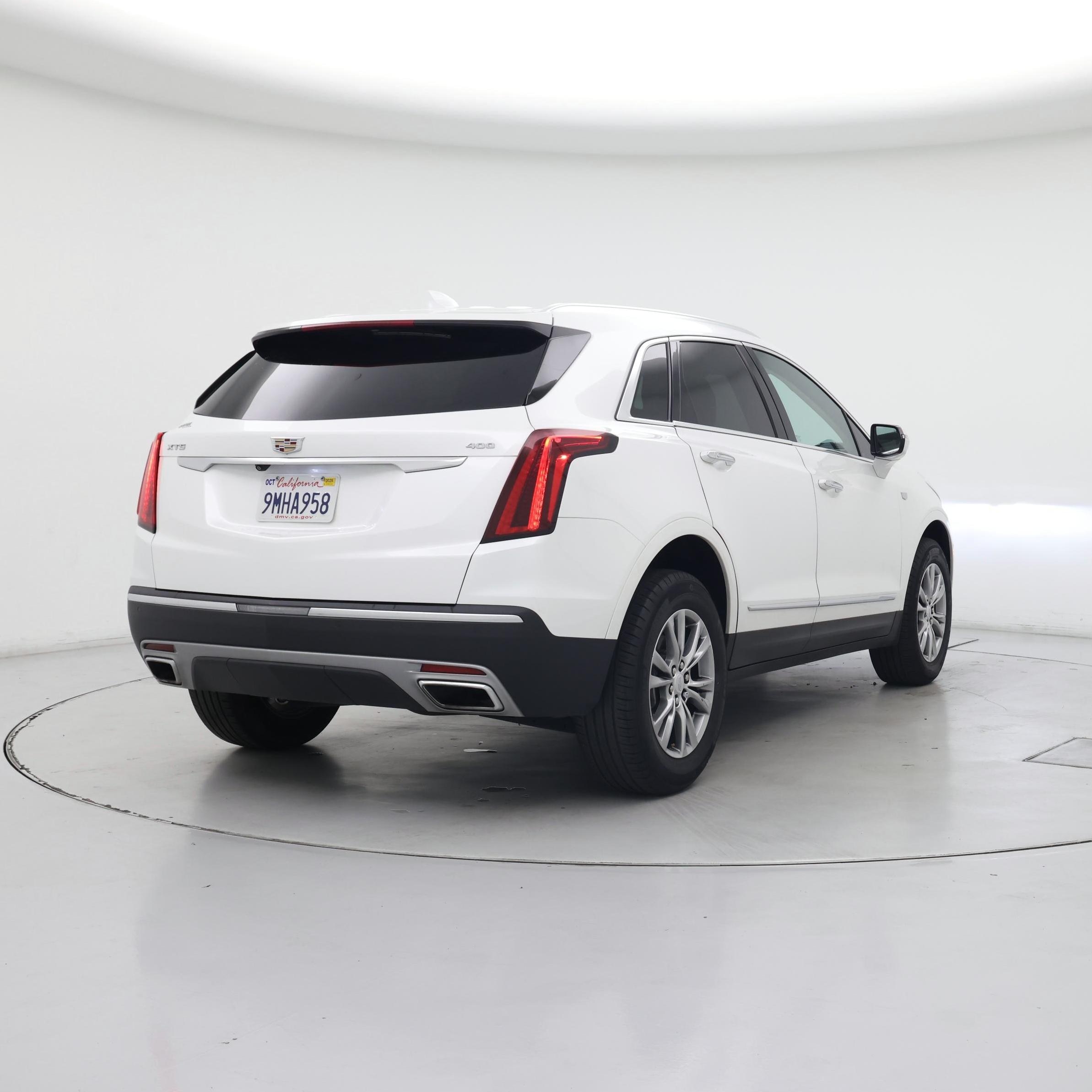 Thumbnail: 2022 Cadillac XT5 - 8