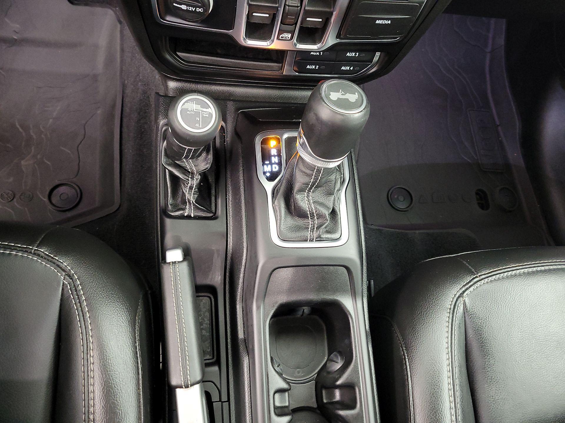 Thumbnail: 2022 Jeep Wrangler - 18