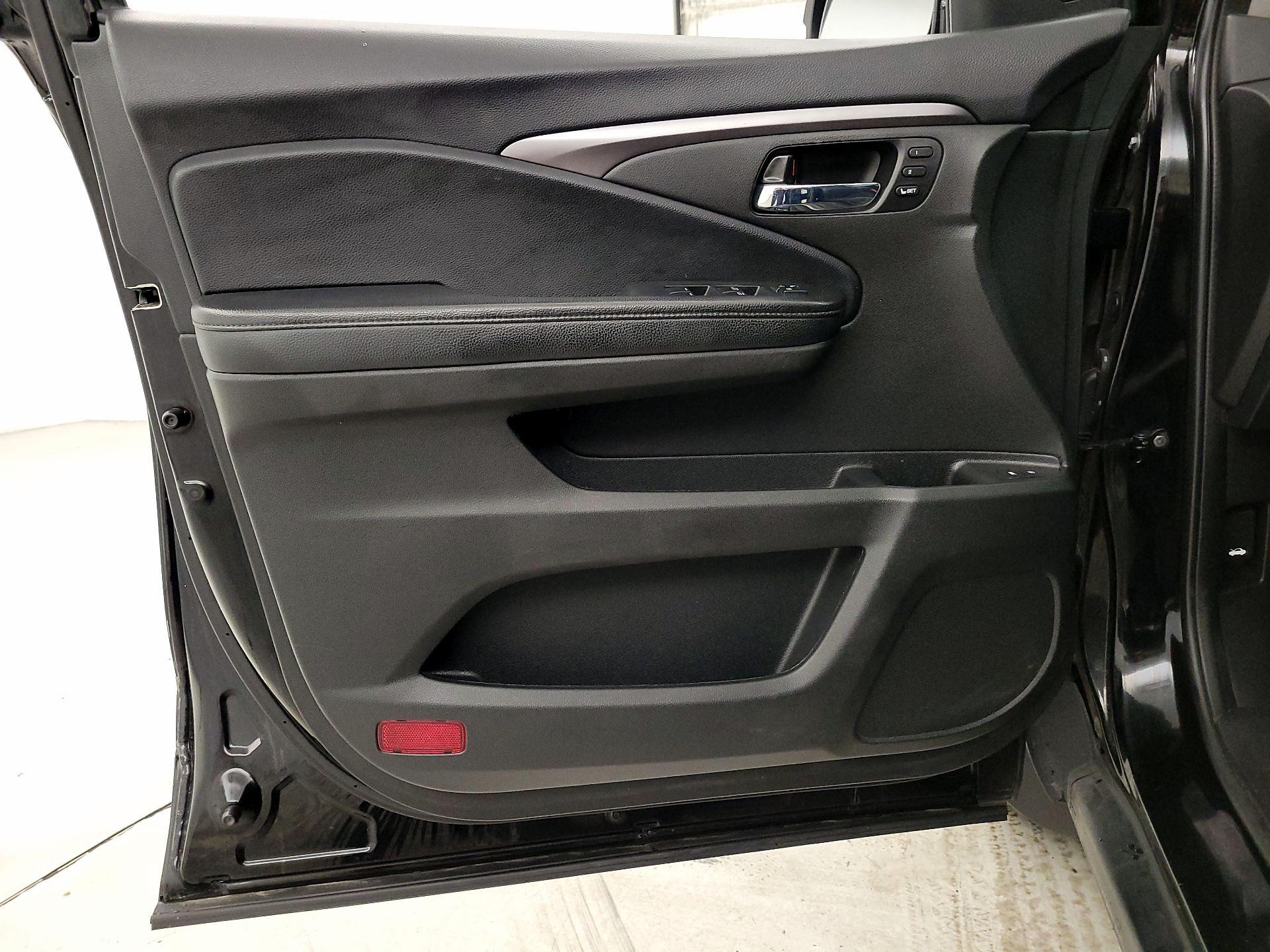 Thumbnail: 2022 Honda Pilot - 12