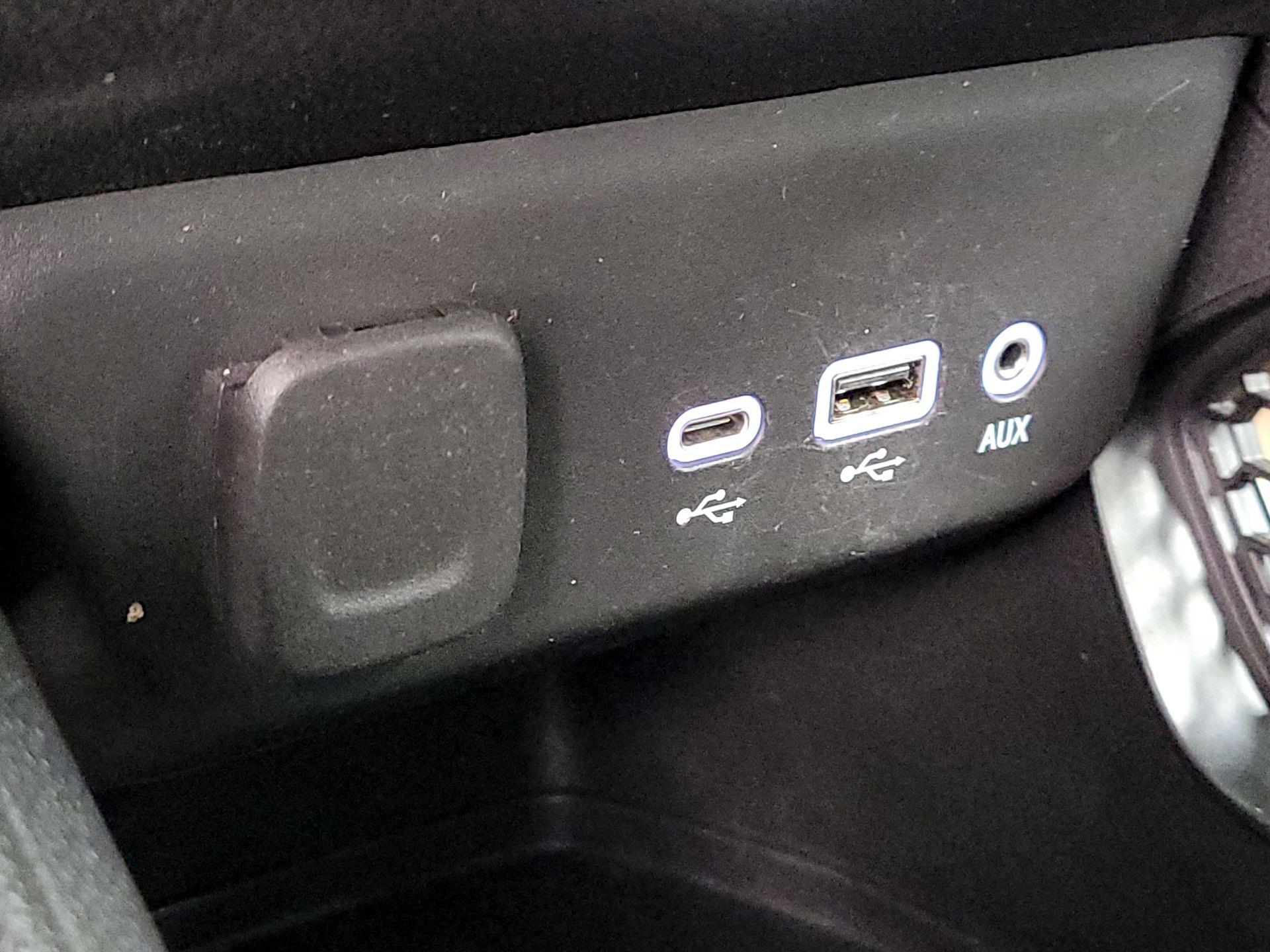 Thumbnail: 2021 Chevrolet TrailBlazer - 18