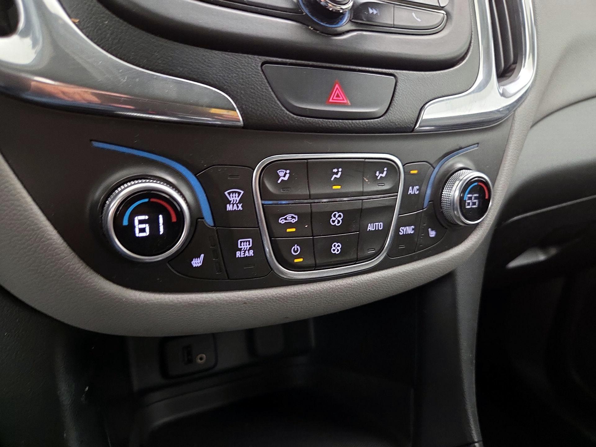 Thumbnail: 2018 Chevrolet Equinox - 16