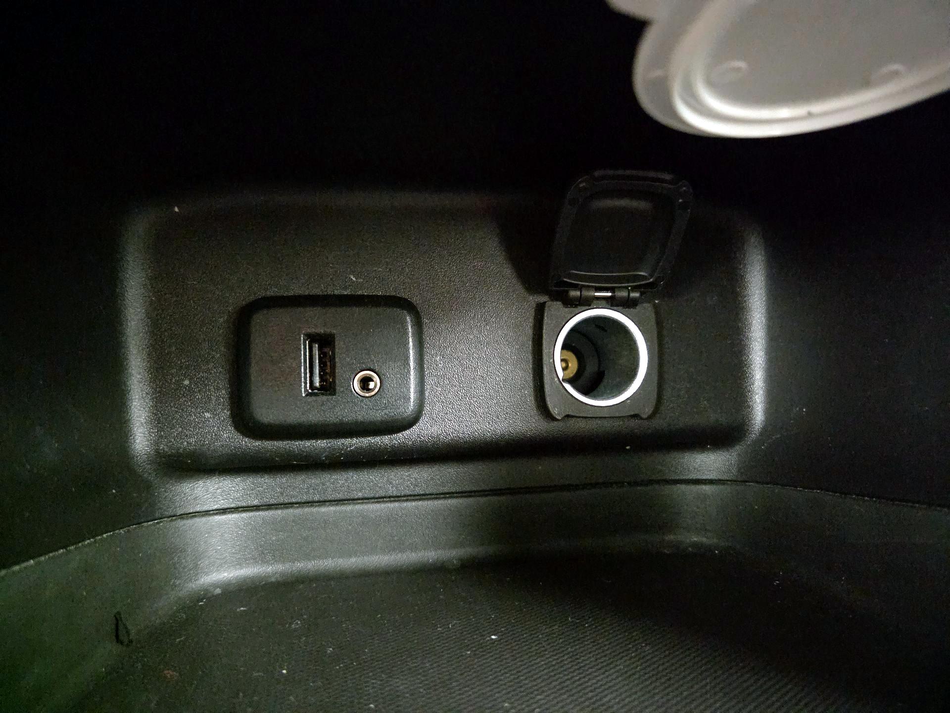 Thumbnail: 2018 Chevrolet Equinox - 18