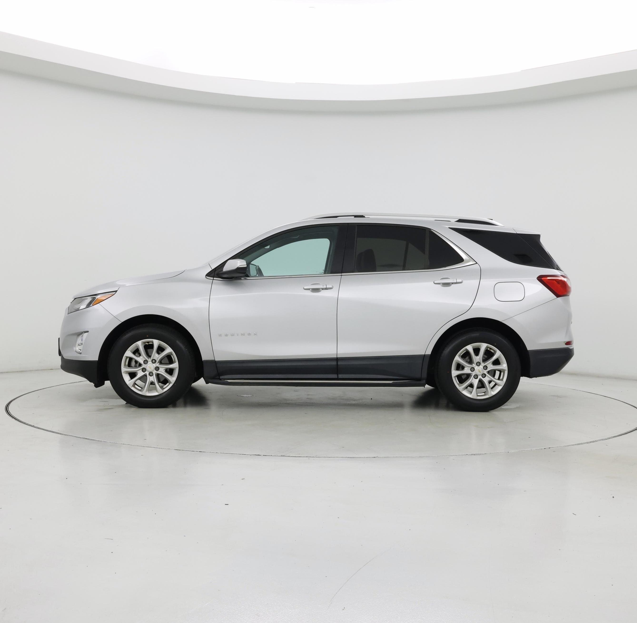 Thumbnail: 2018 Chevrolet Equinox - 3