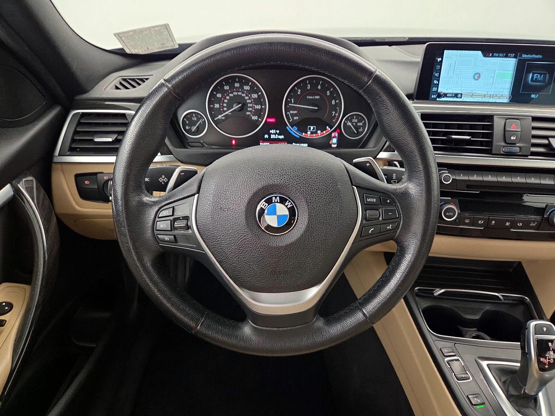 Thumbnail: 2017 BMW 3 Series - 10