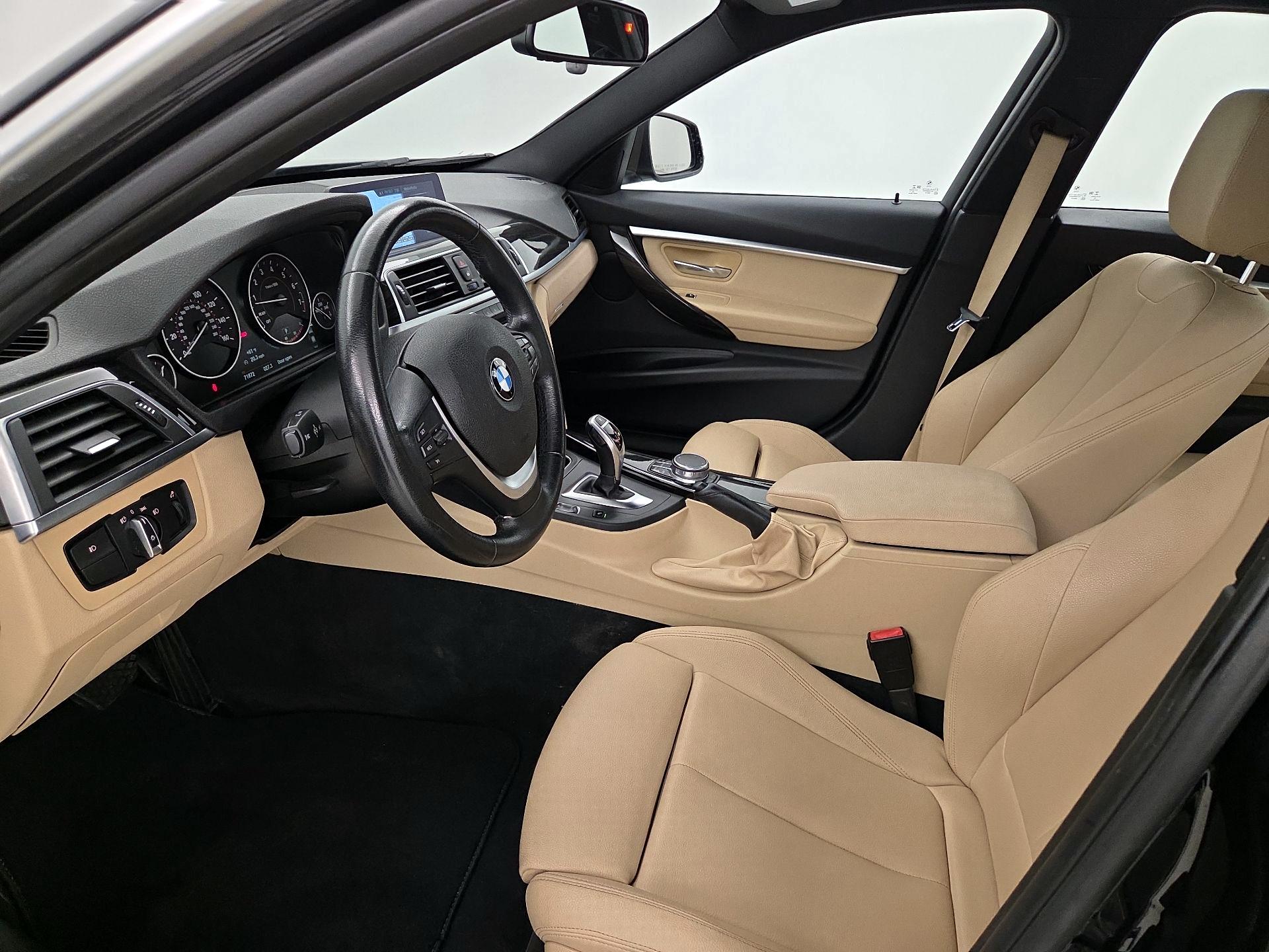 Thumbnail: 2017 BMW 3 Series - 11