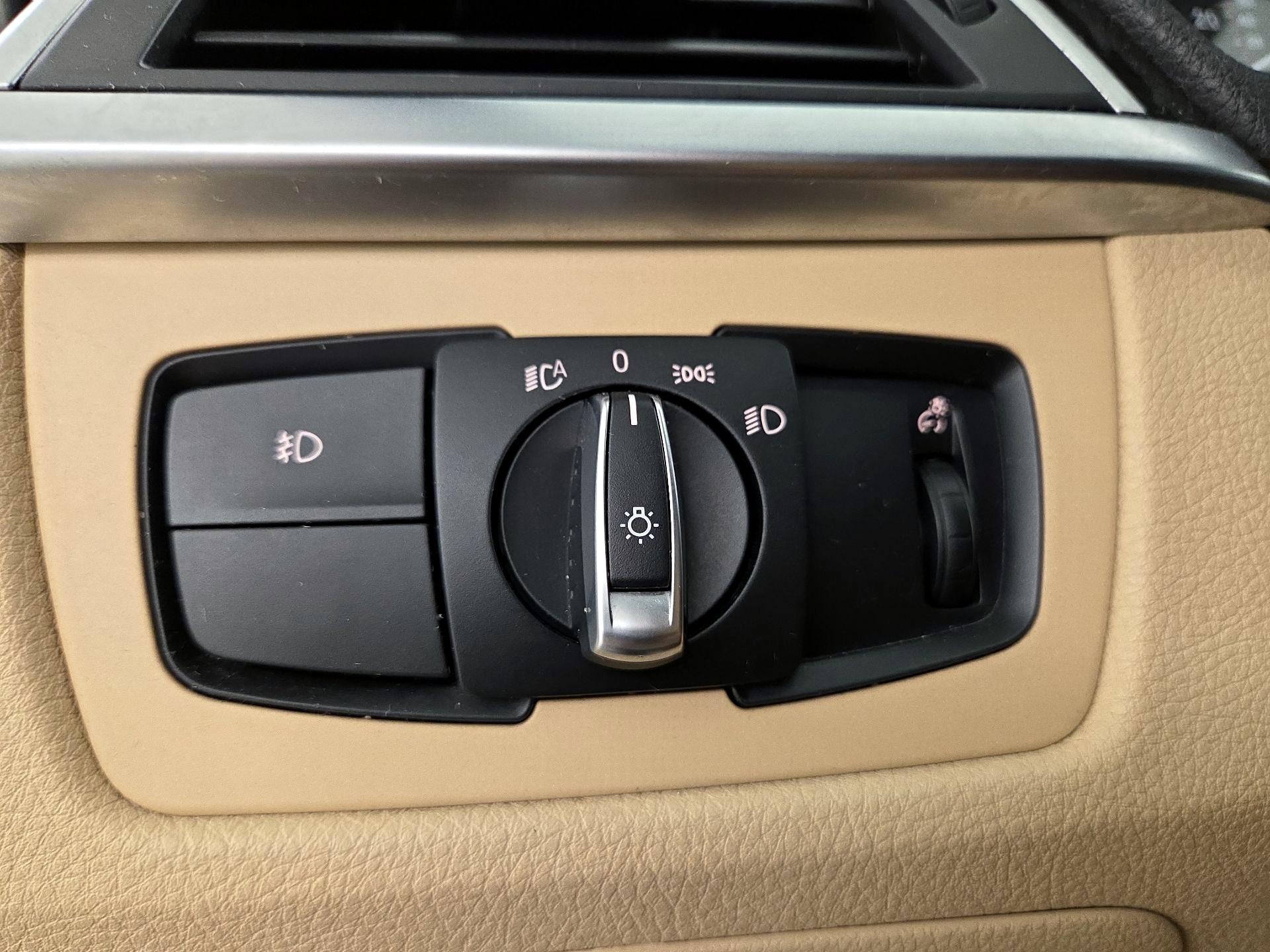 Thumbnail: 2017 BMW 3 Series - 13