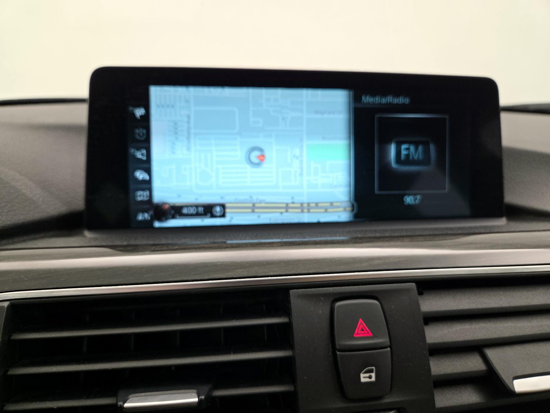 Thumbnail: 2017 BMW 3 Series - 14