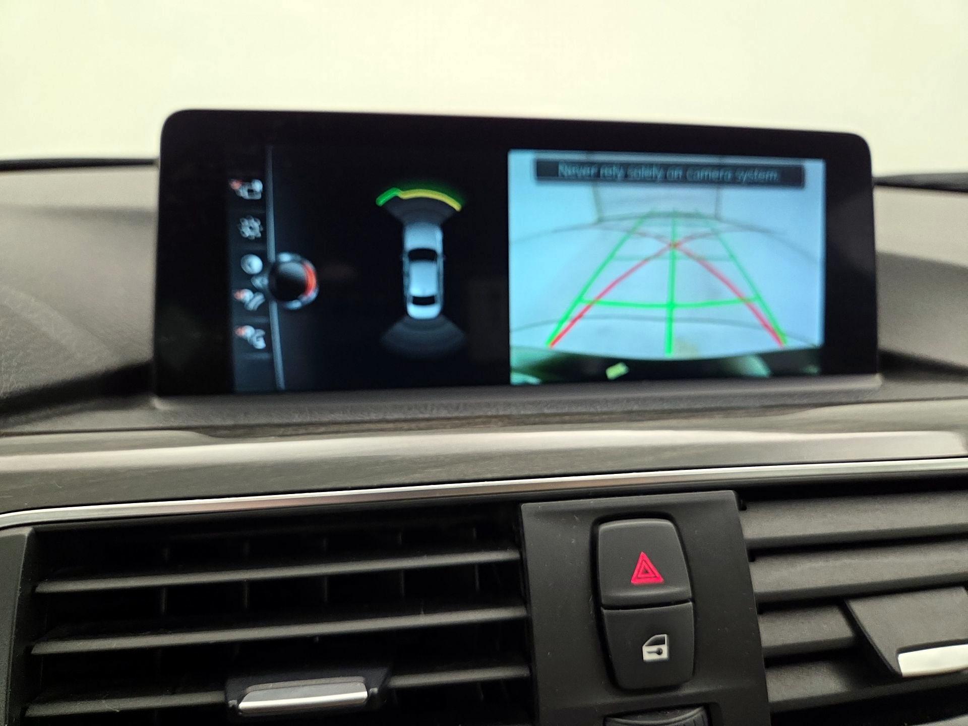 Thumbnail: 2017 BMW 3 Series - 15