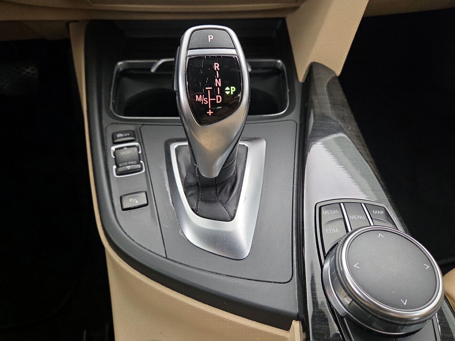 Thumbnail: 2017 BMW 3 Series - 18