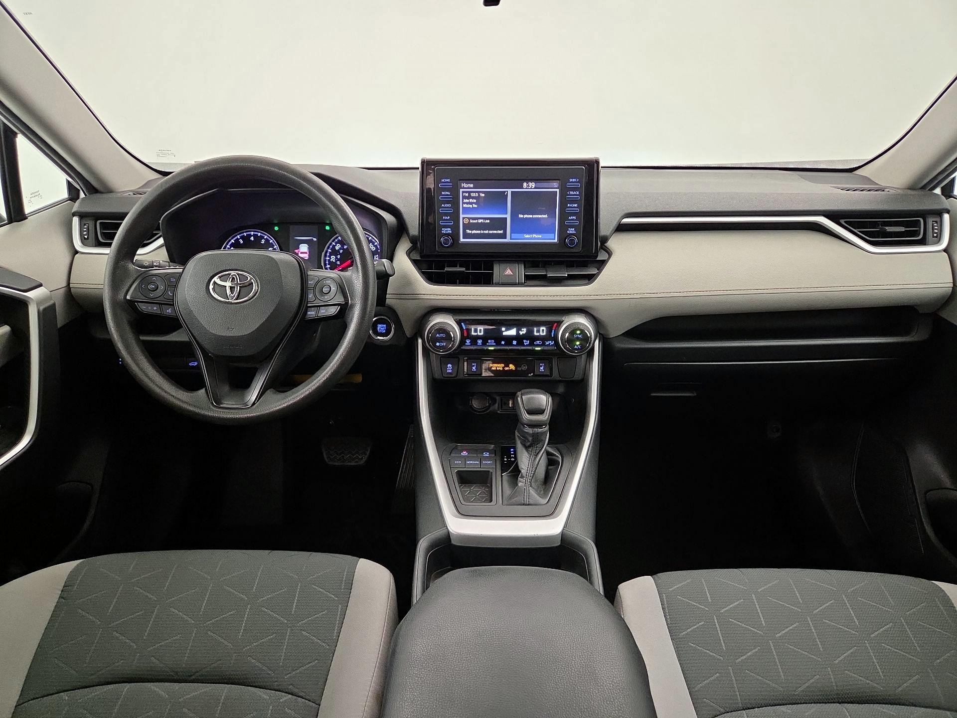 Thumbnail: 2019 Toyota RAV4 - 9