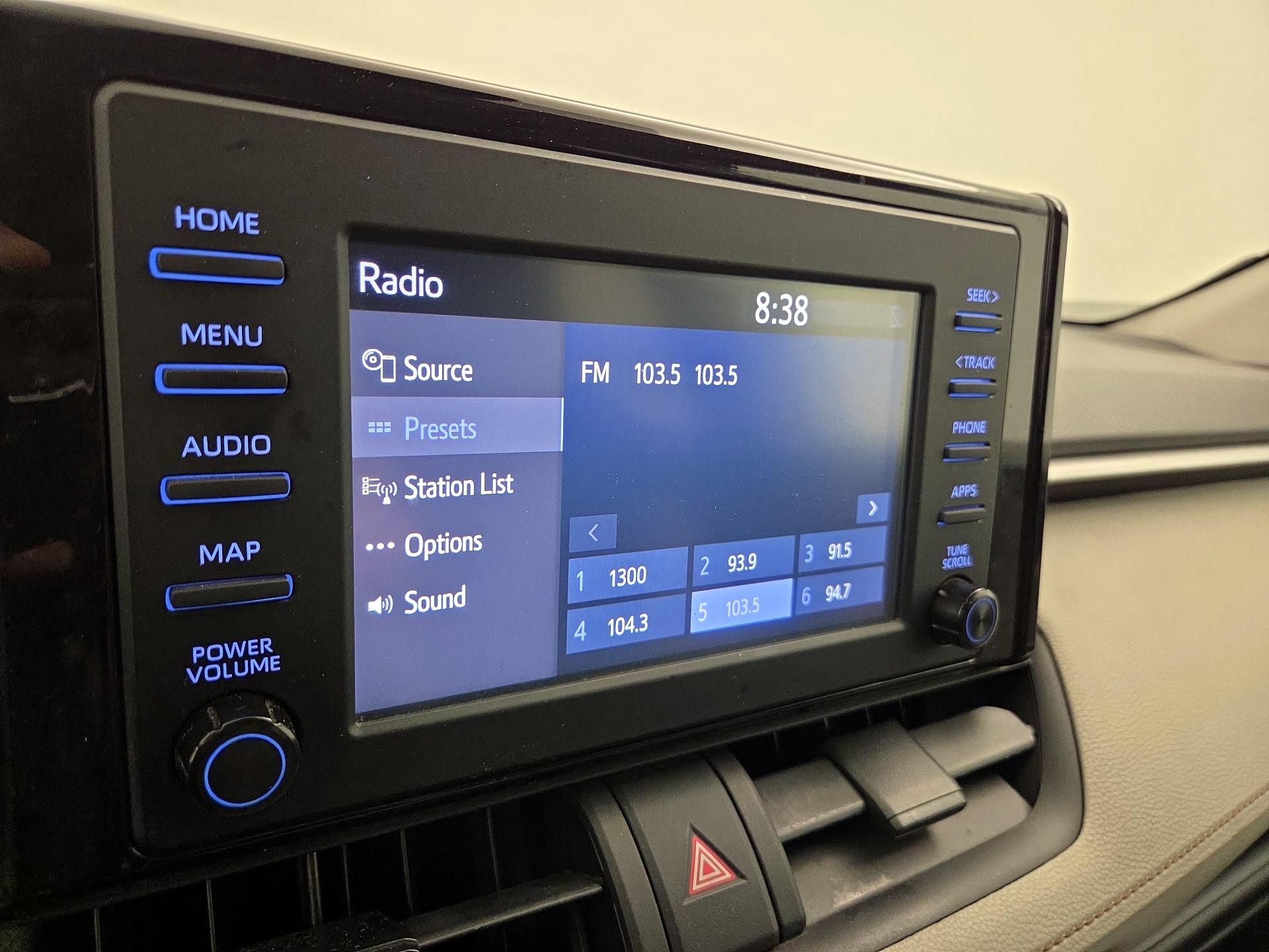 Thumbnail: 2019 Toyota RAV4 - 15