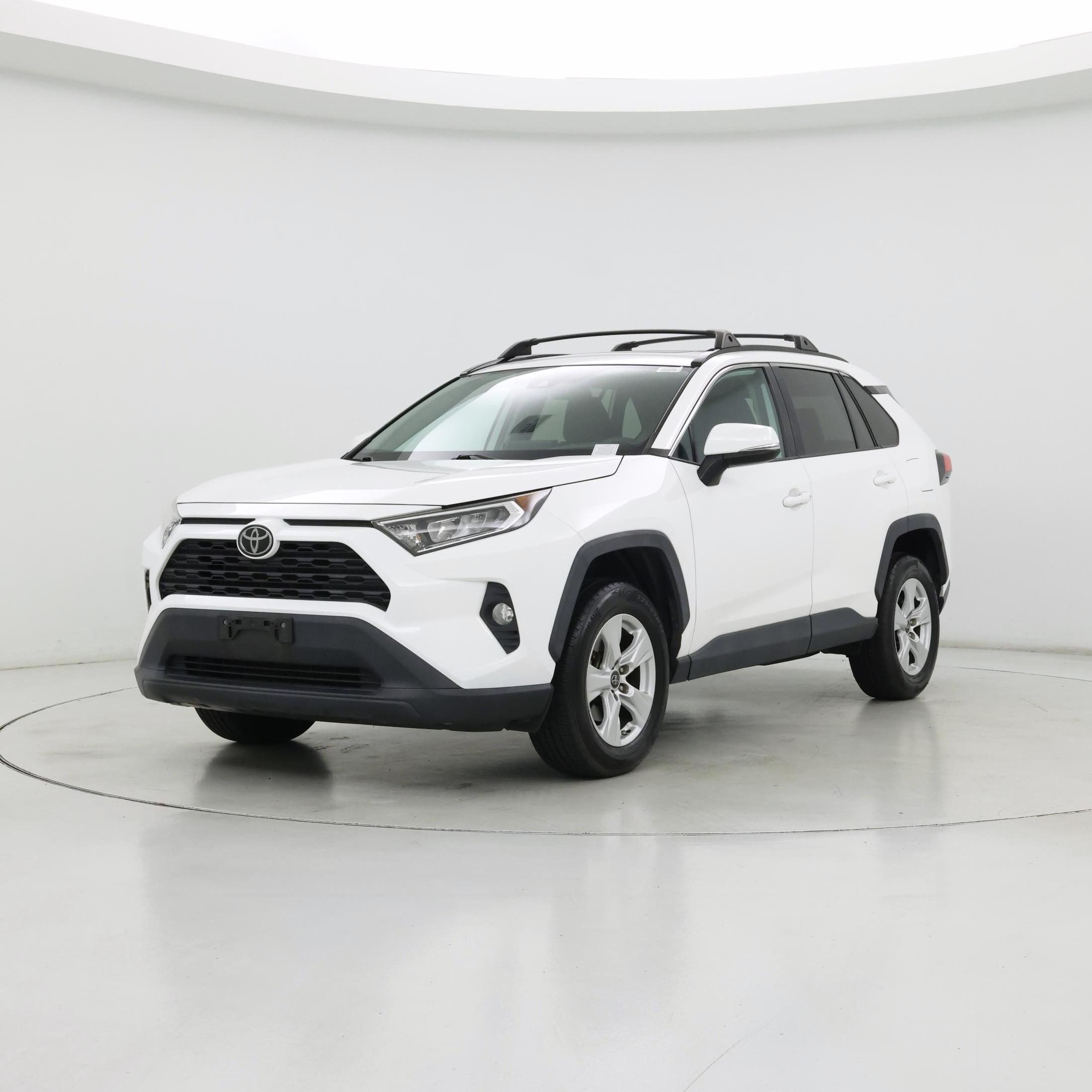 Thumbnail: 2019 Toyota RAV4 - 4
