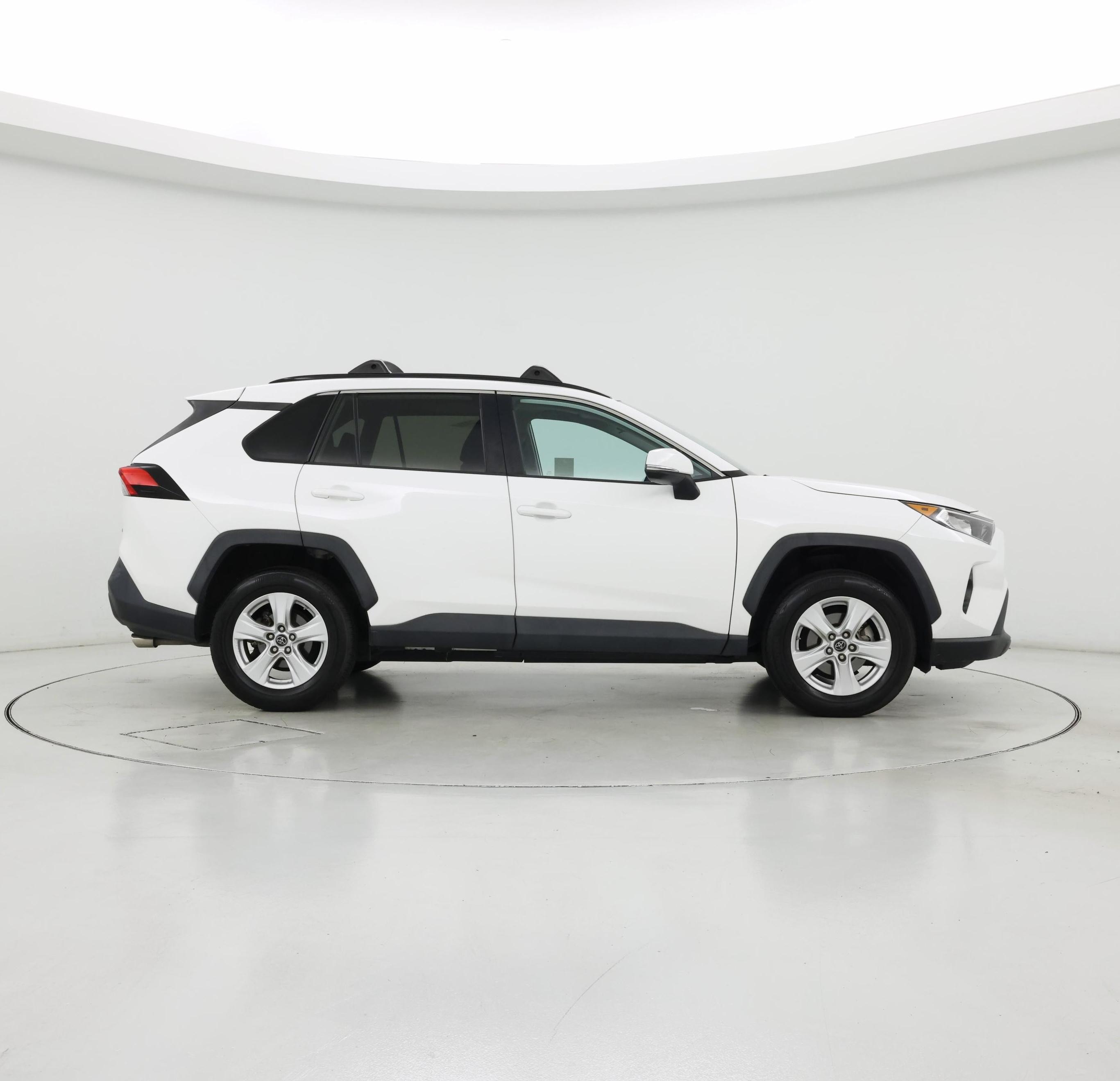 Thumbnail: 2019 Toyota RAV4 - 7