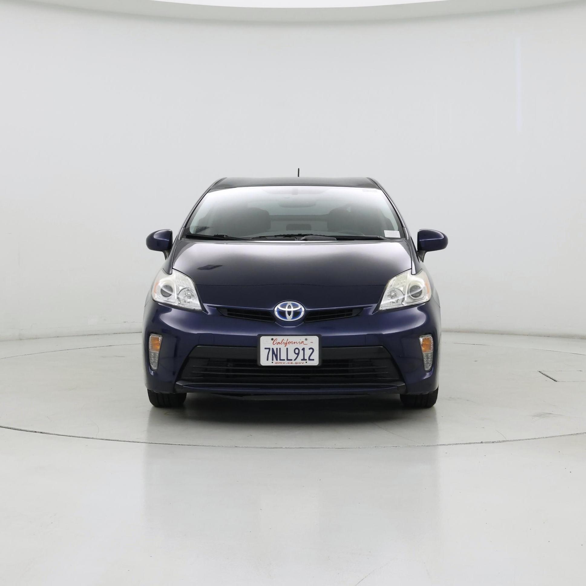 Thumbnail: 2015 Toyota Prius - 5