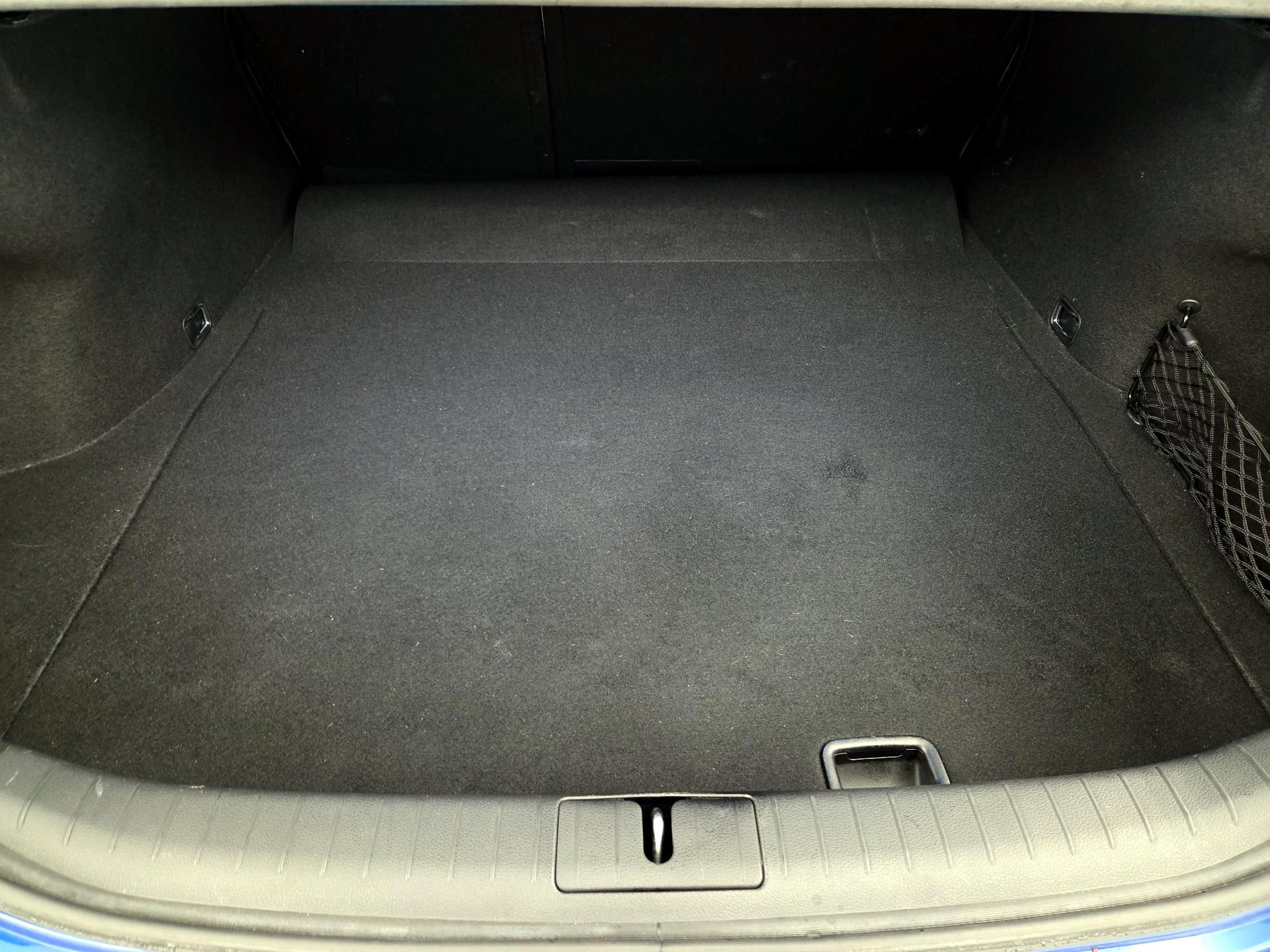 Thumbnail: 2019 Genesis G70 - 20