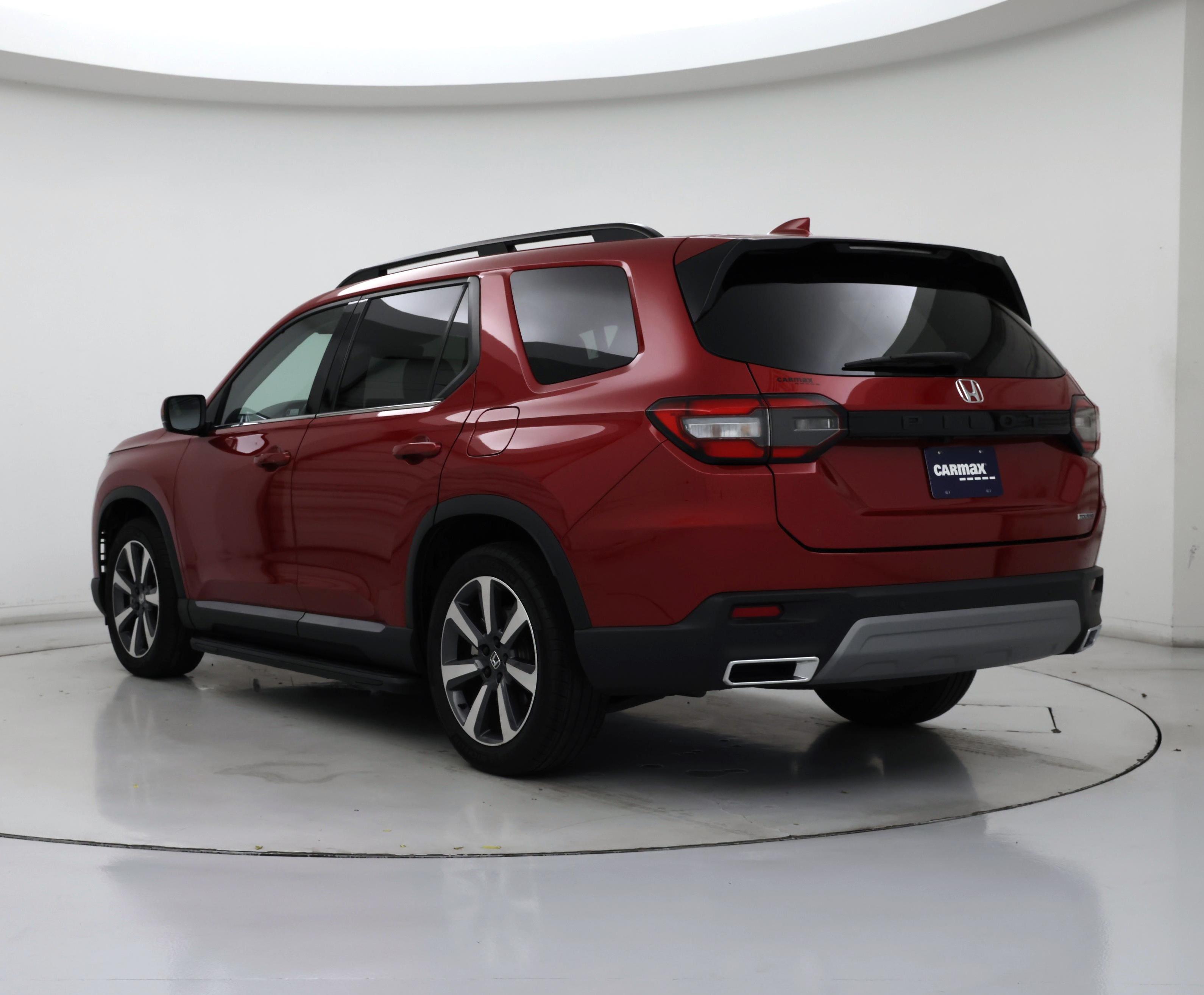 Thumbnail: 2023 Honda Pilot - 2