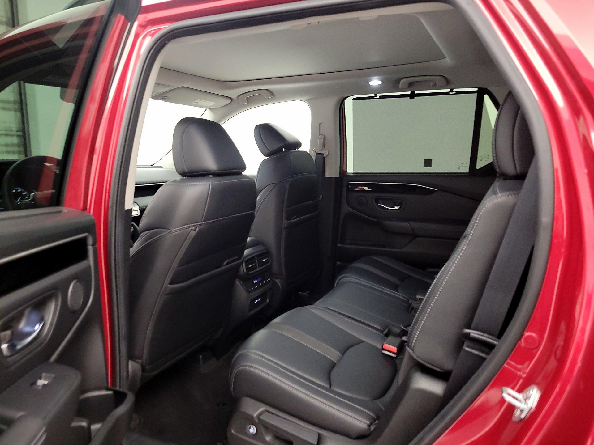 Thumbnail: 2023 Honda Pilot - 20