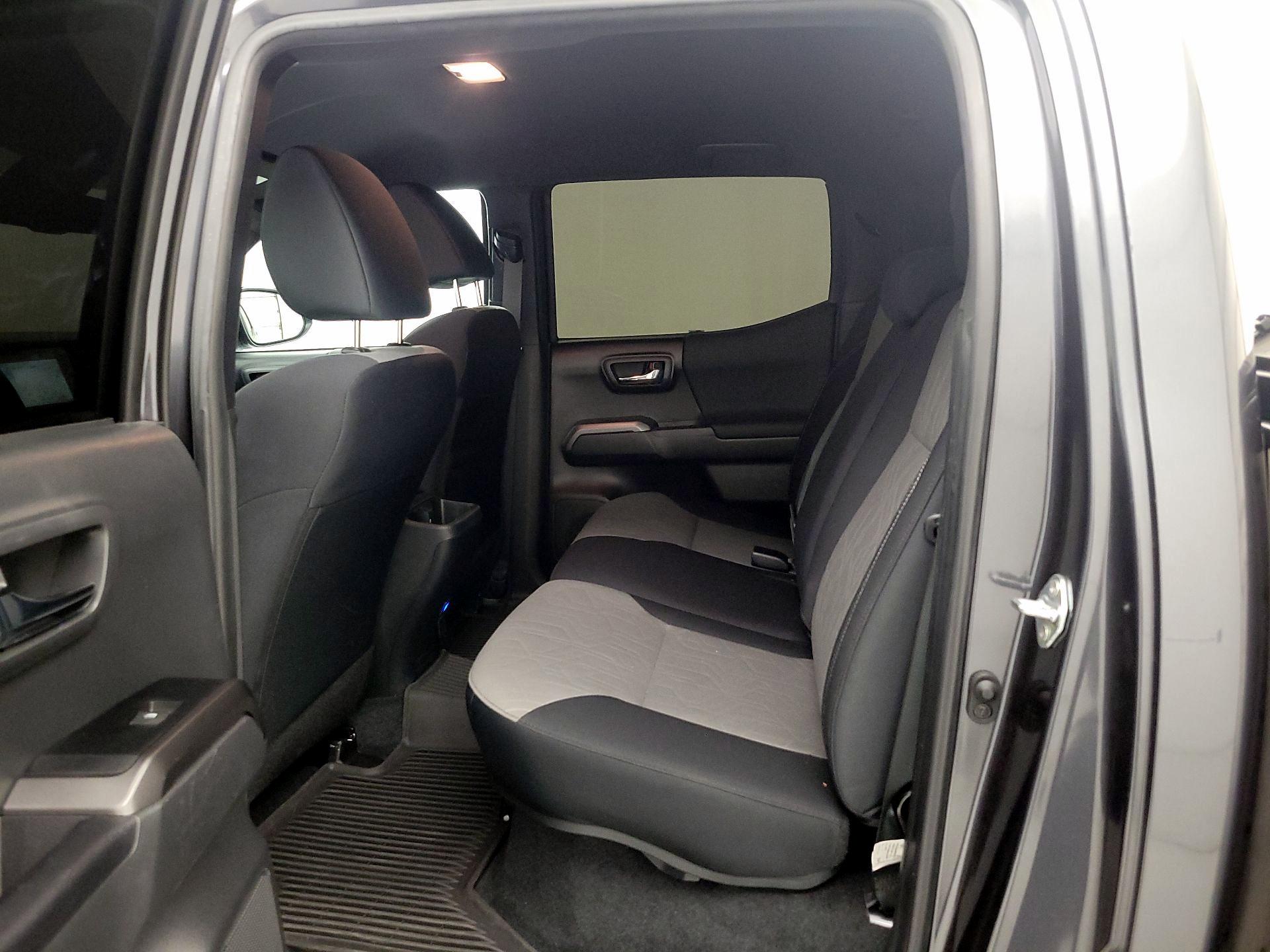 Thumbnail: 2023 Toyota Tacoma - 19