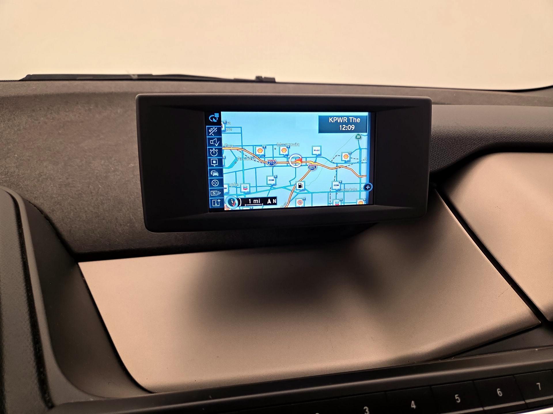 Thumbnail: 2017 BMW i3 - 14