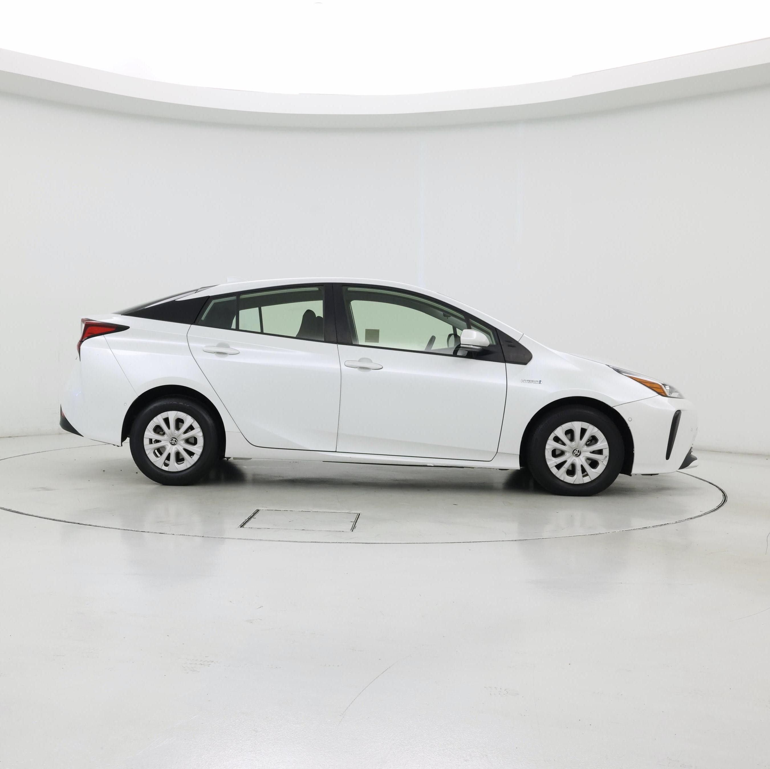 Thumbnail: 2021 Toyota Prius - 7