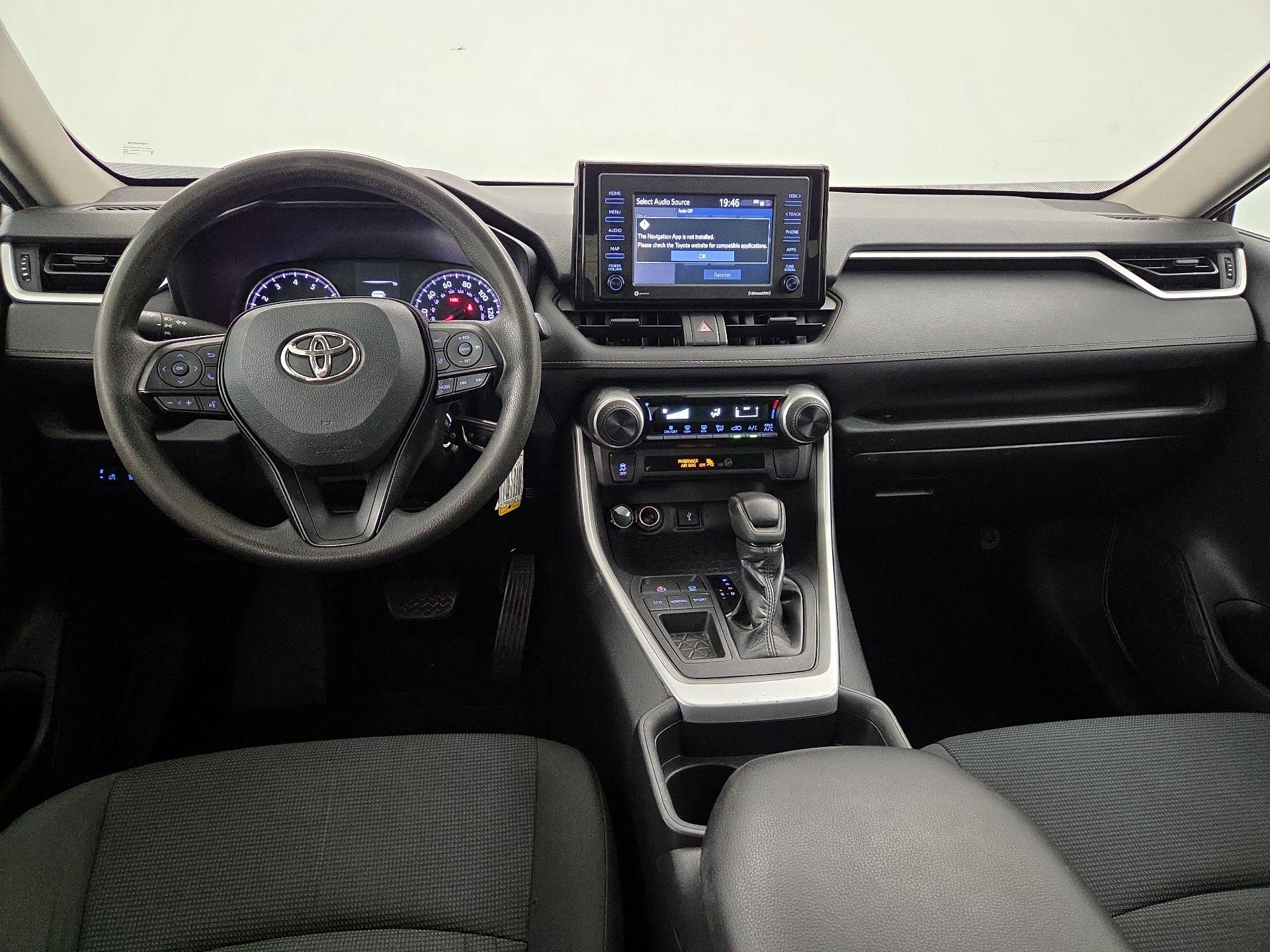 Thumbnail: 2020 Toyota RAV4 - 9