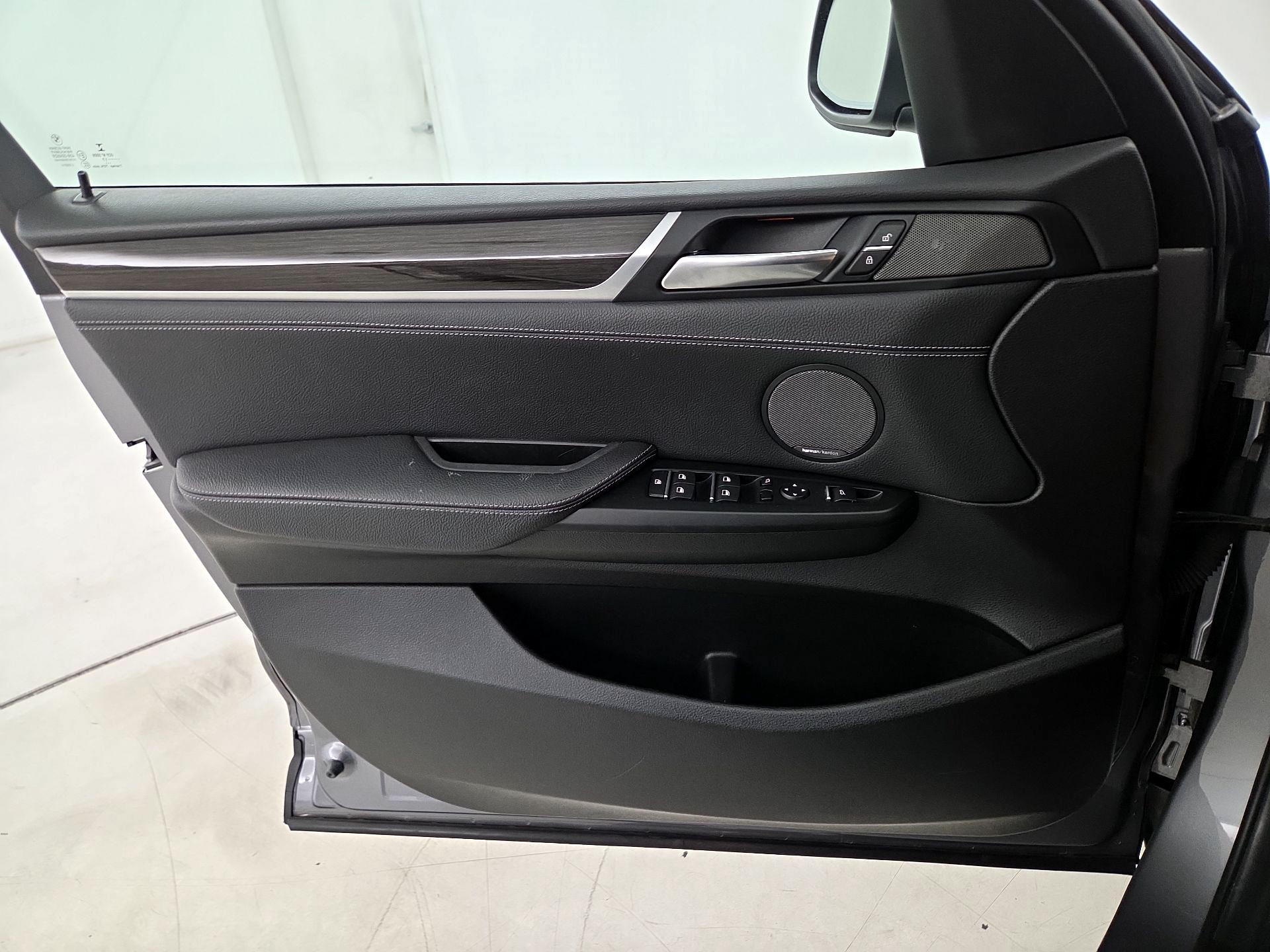 Thumbnail: 2017 BMW X3 - 12