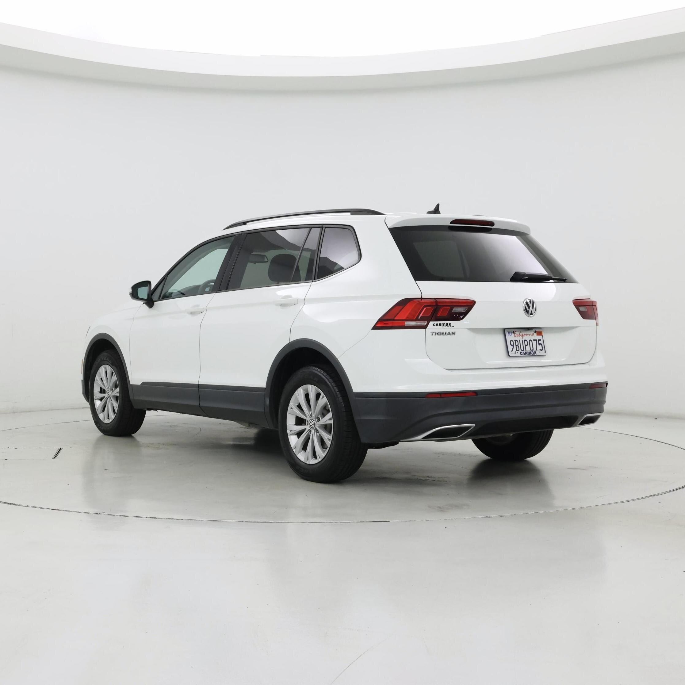 Thumbnail: 2020 Volkswagen Tiguan - 2