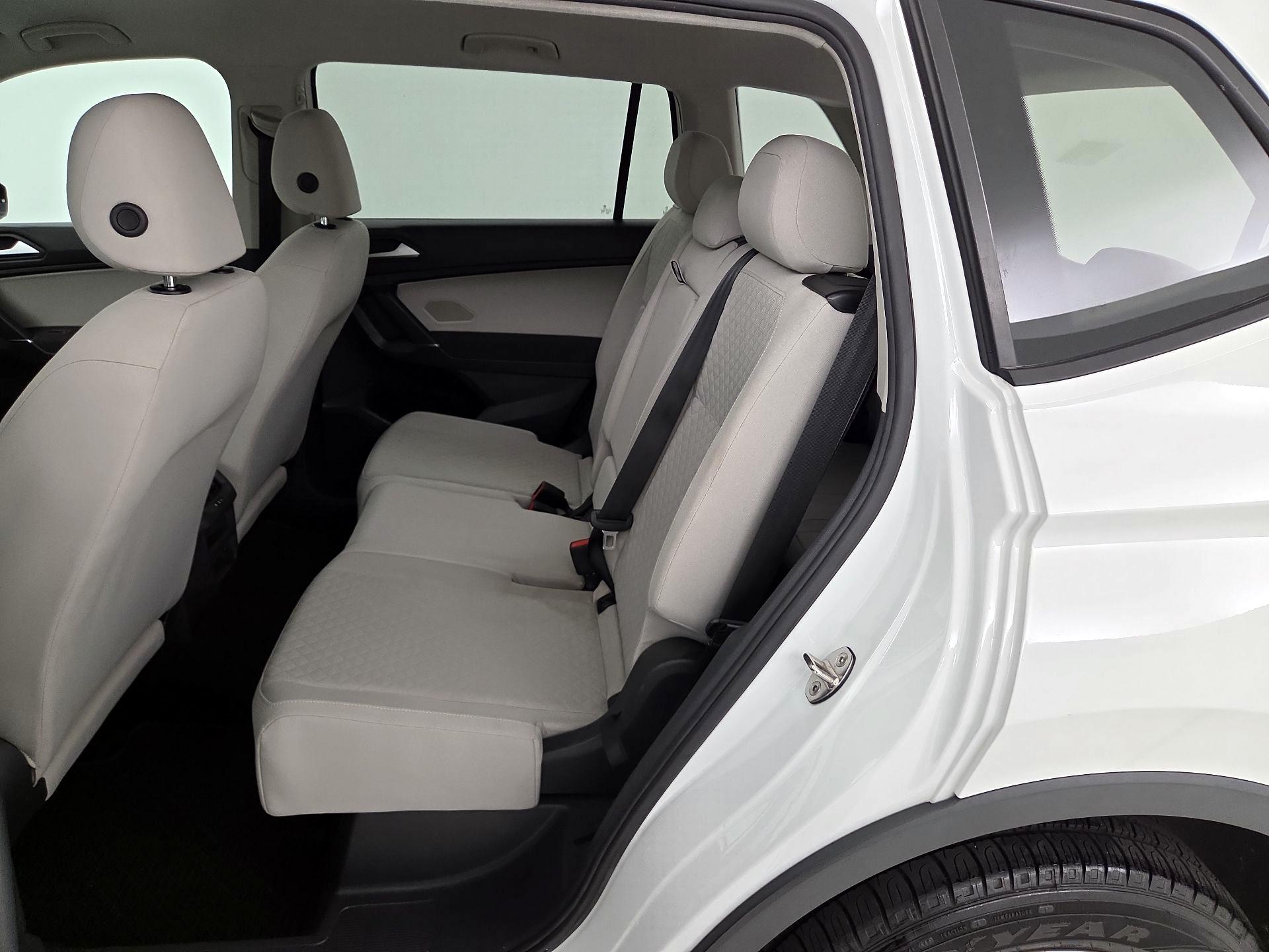 Thumbnail: 2020 Volkswagen Tiguan - 19