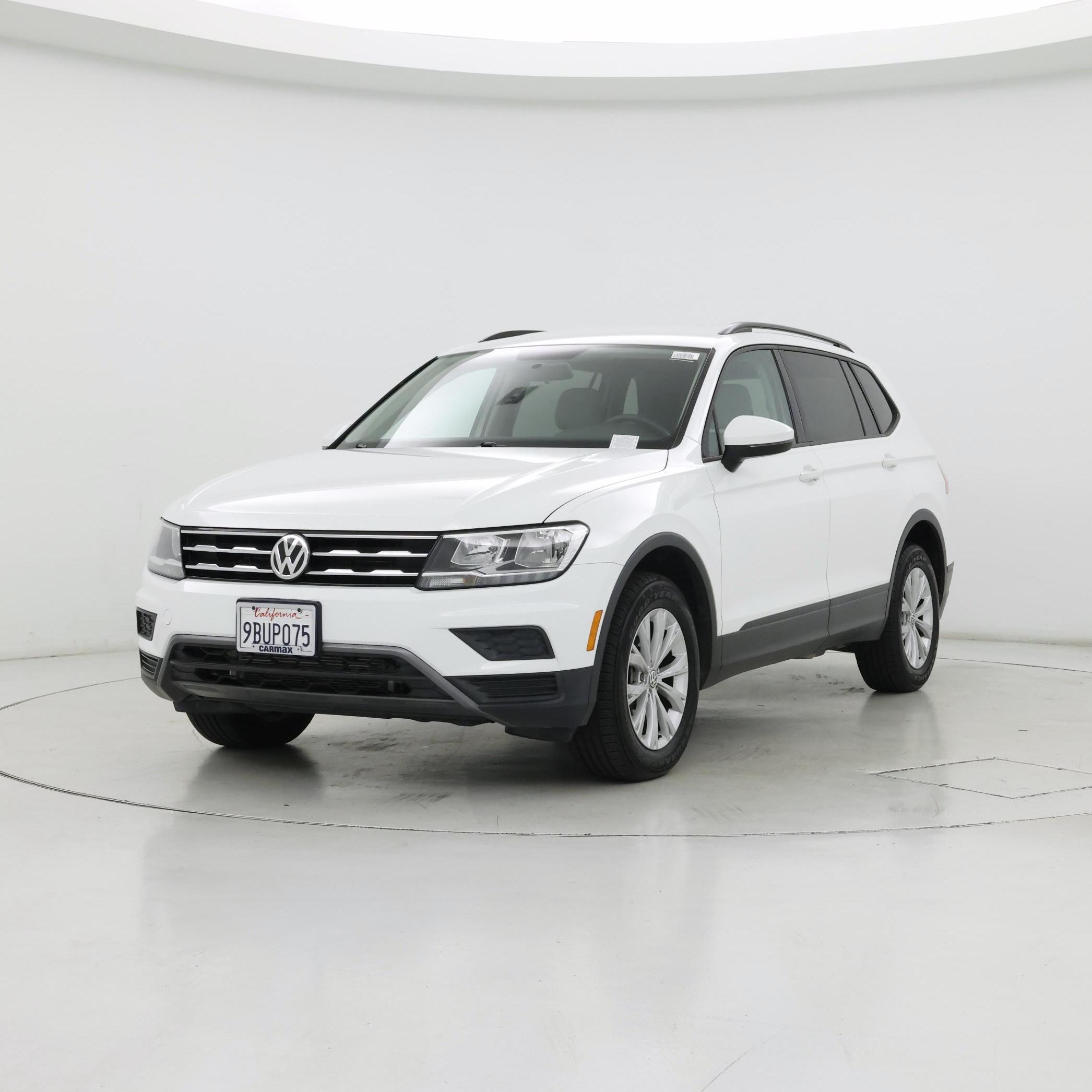 Thumbnail: 2020 Volkswagen Tiguan - 4