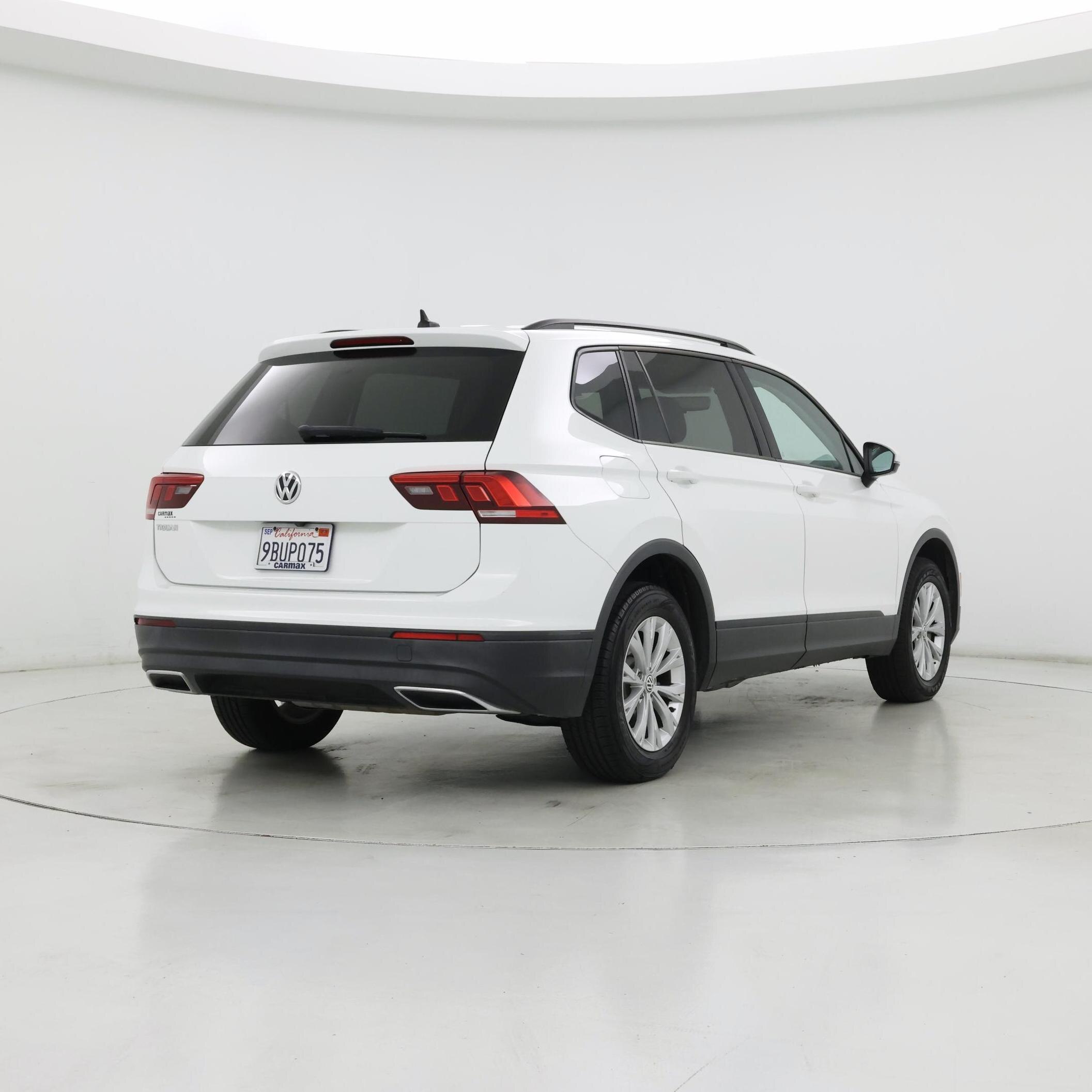 Thumbnail: 2020 Volkswagen Tiguan - 8