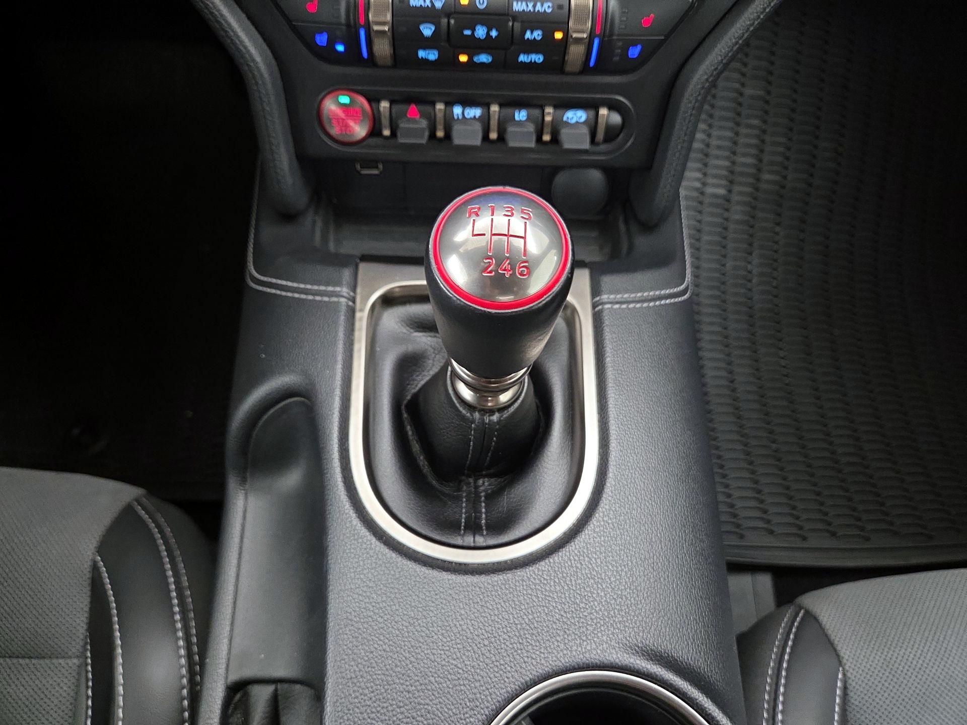 Thumbnail: 2019 Ford Mustang - 18