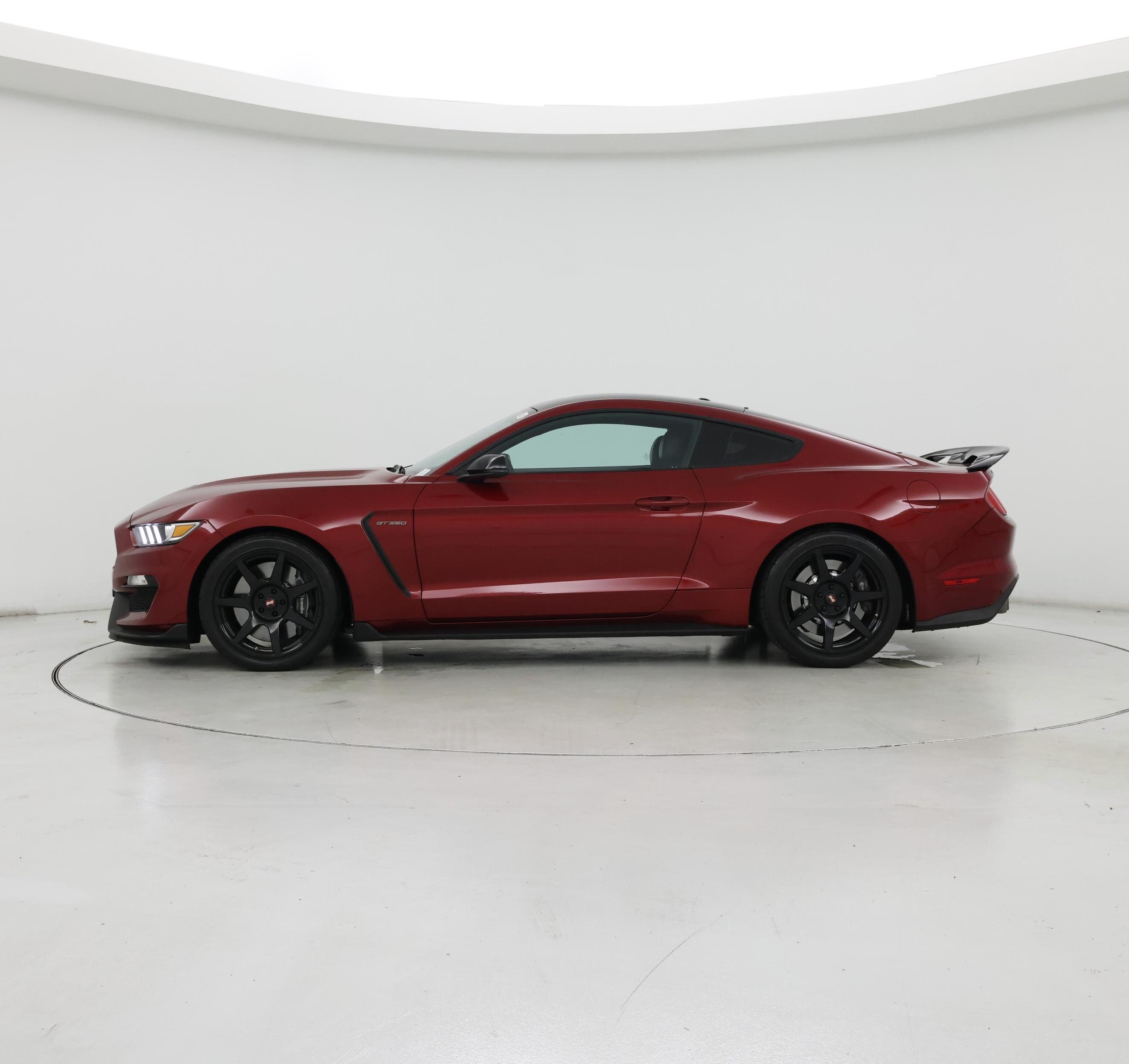 Thumbnail: 2019 Ford Mustang - 3