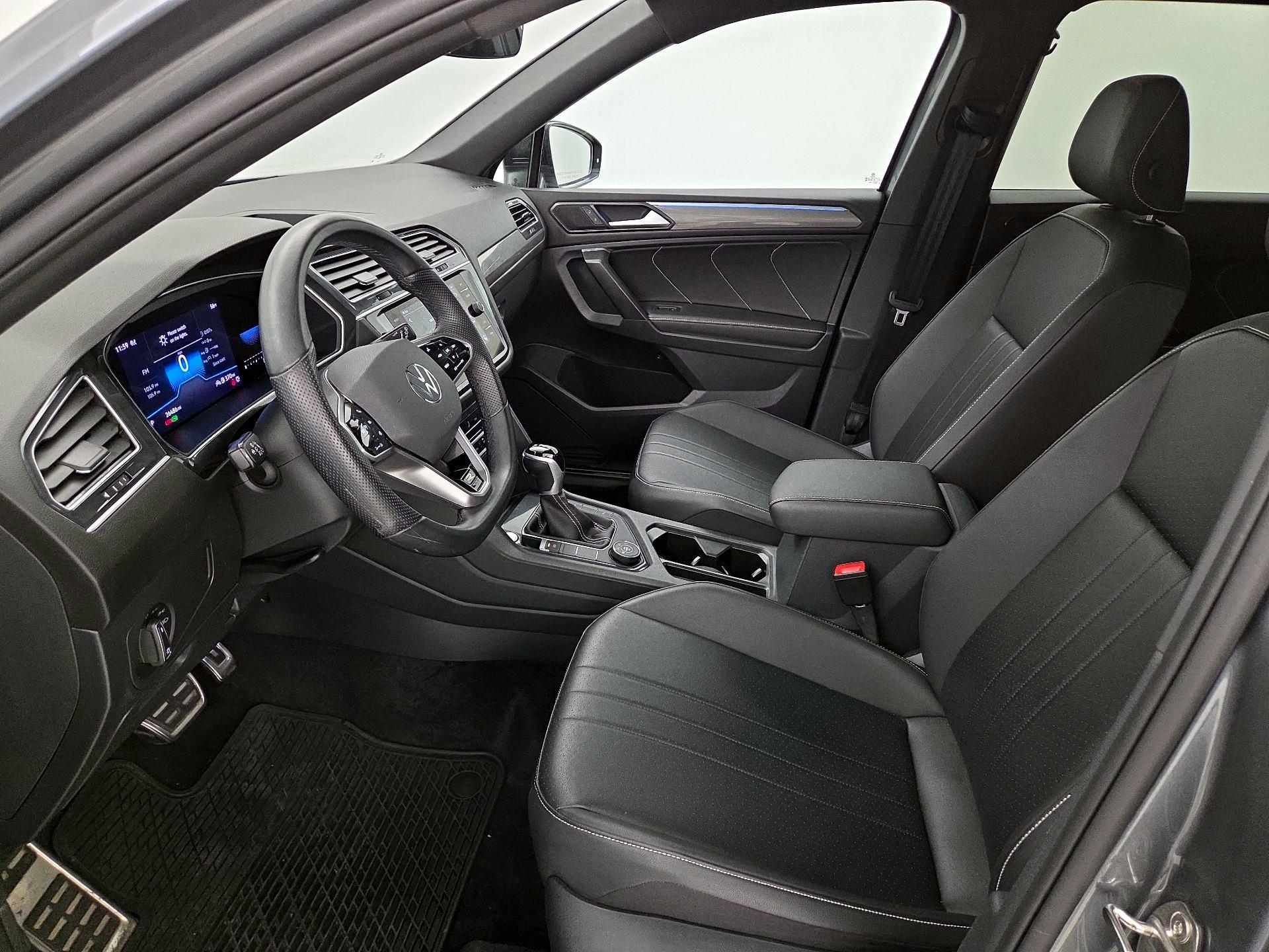 Thumbnail: 2024 Volkswagen Tiguan - 11