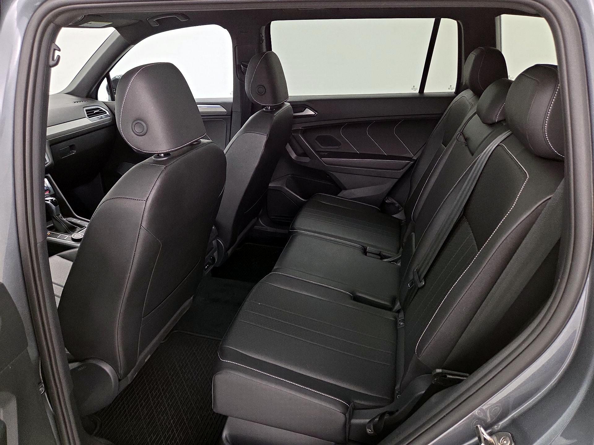 Thumbnail: 2024 Volkswagen Tiguan - 20