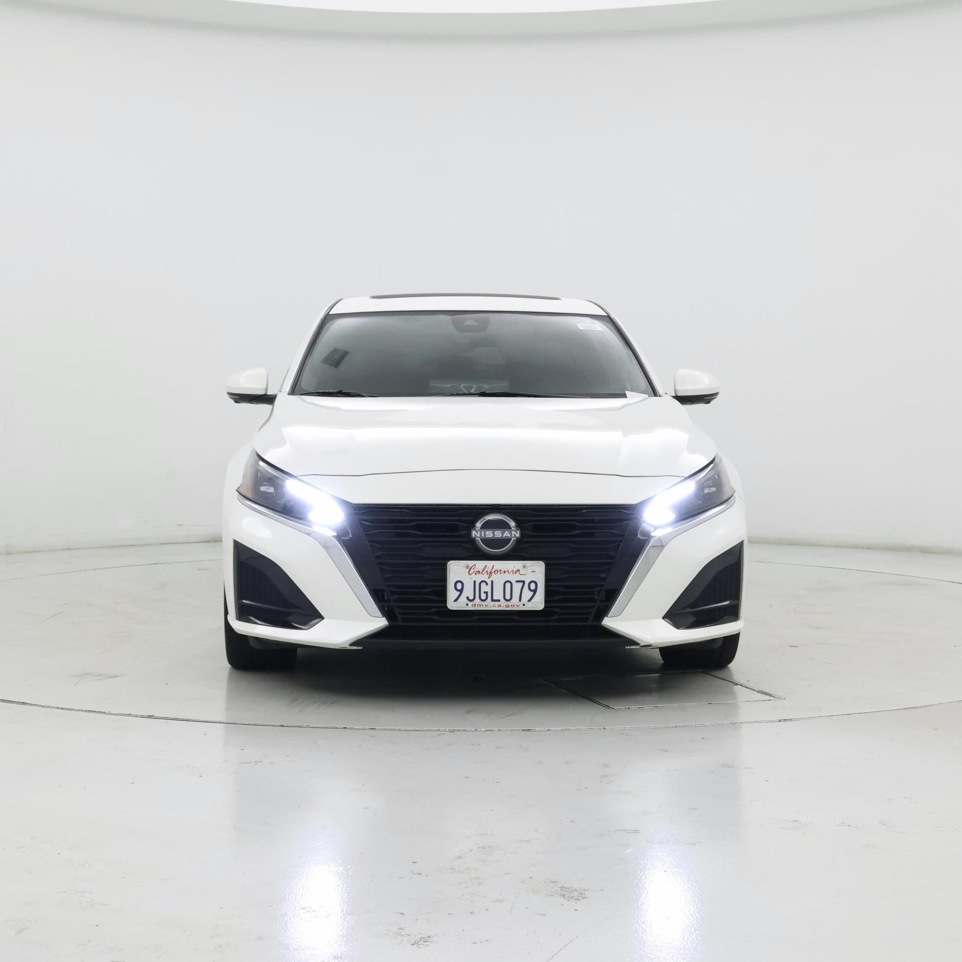 Thumbnail: 2023 Nissan Altima - 5