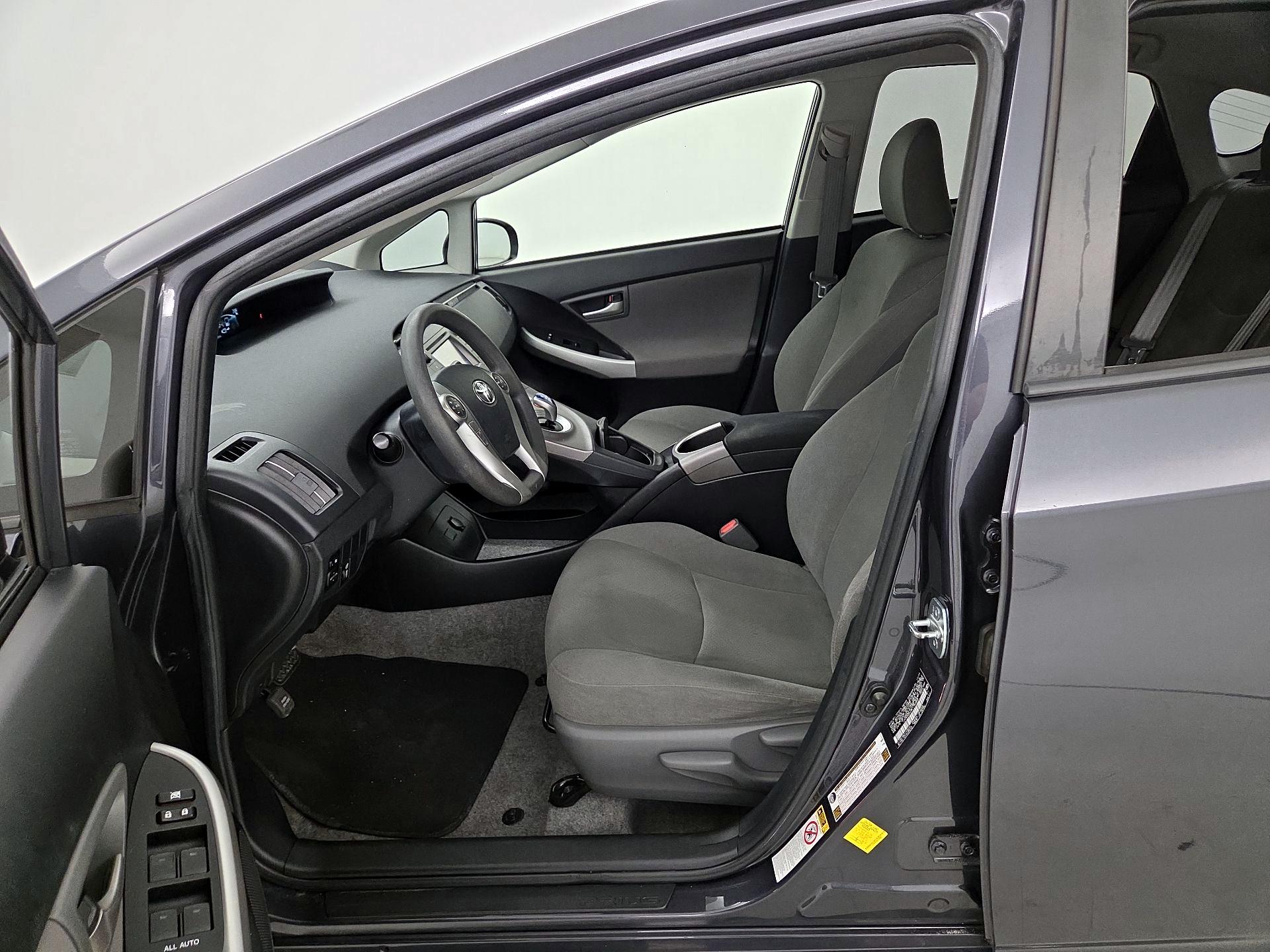 Thumbnail: 2014 Toyota Prius - 11