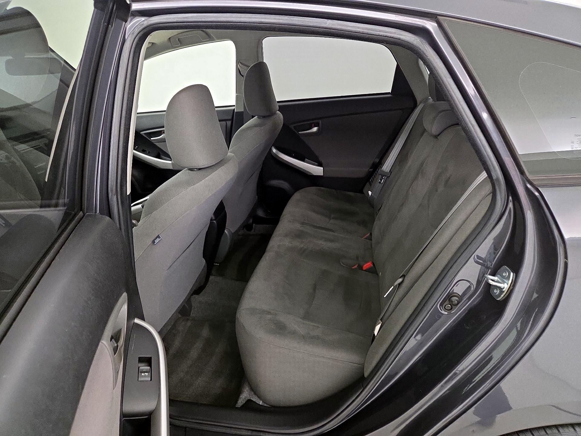 Thumbnail: 2014 Toyota Prius - 18