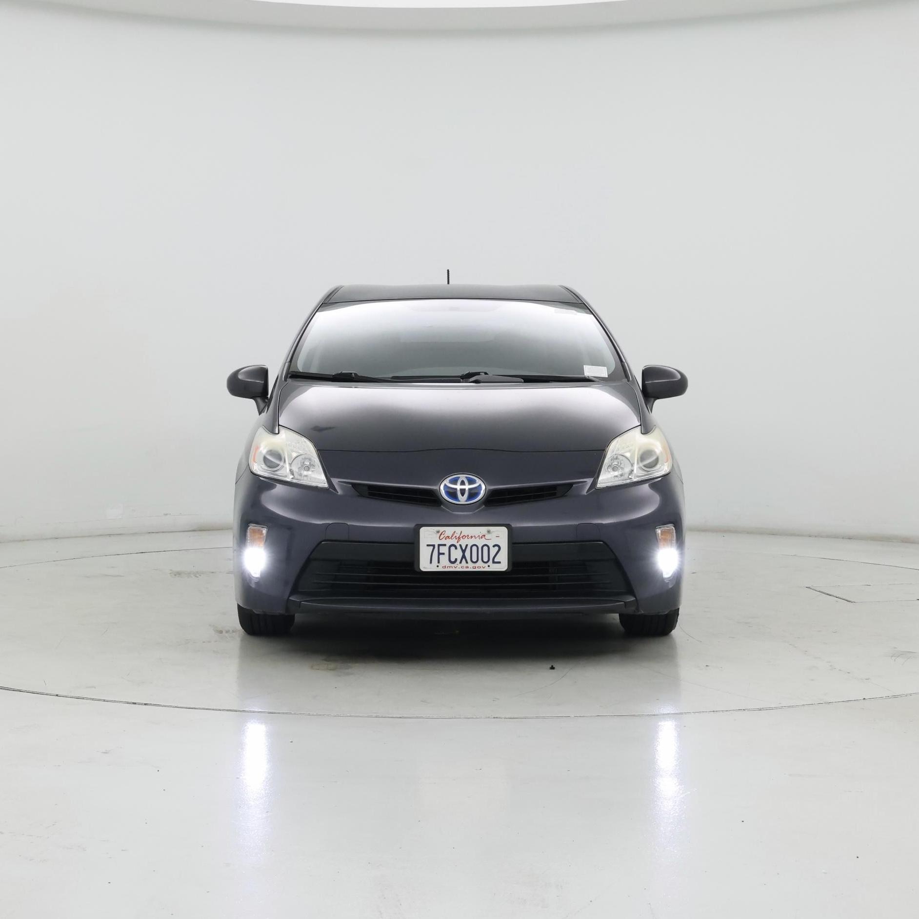 Thumbnail: 2014 Toyota Prius - 5