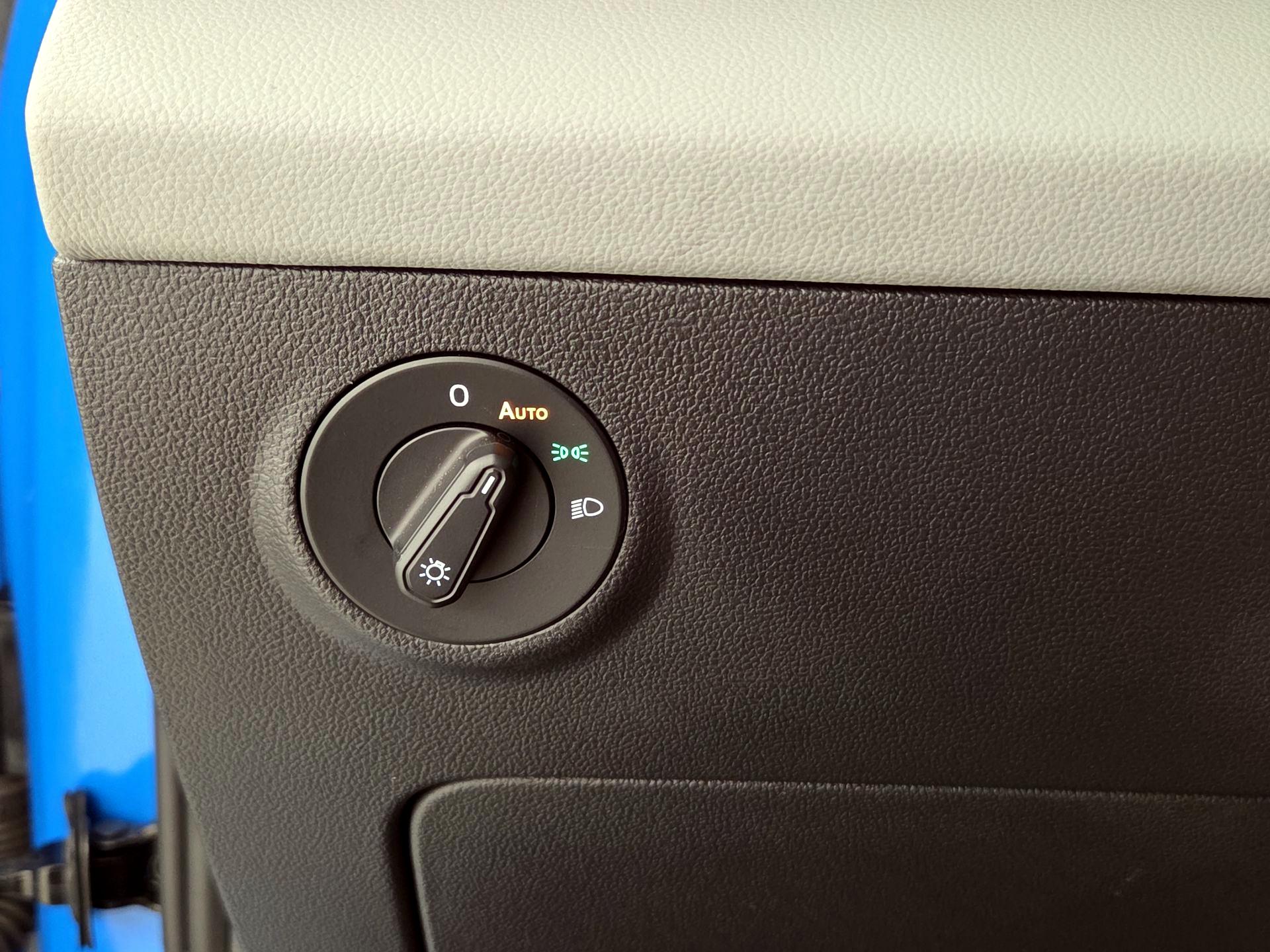 Thumbnail: 2022 Volkswagen Taos - 13